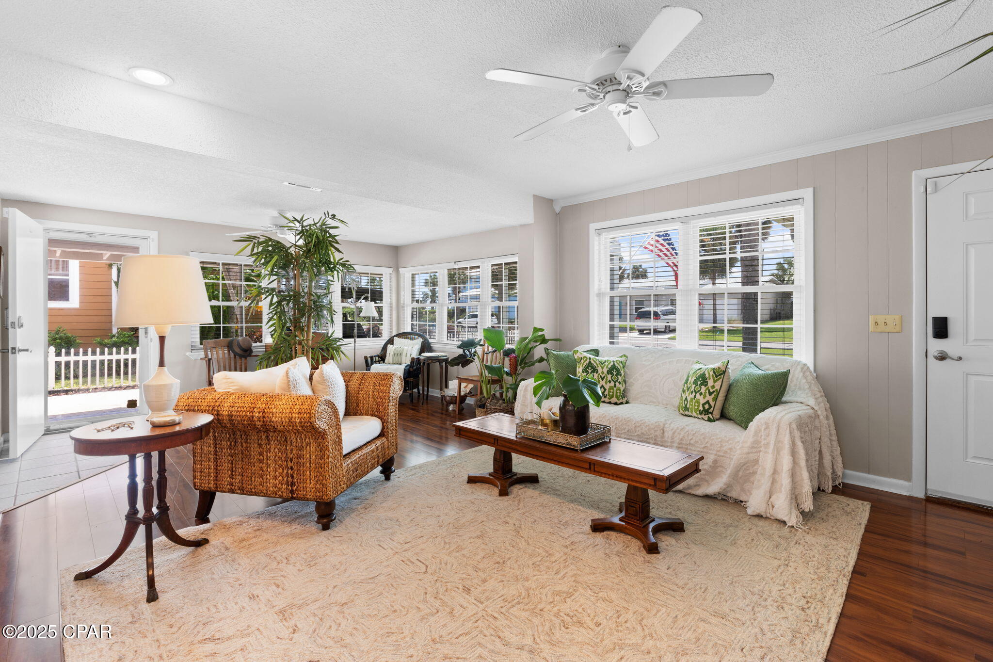 Santa Monica Beach - Residential