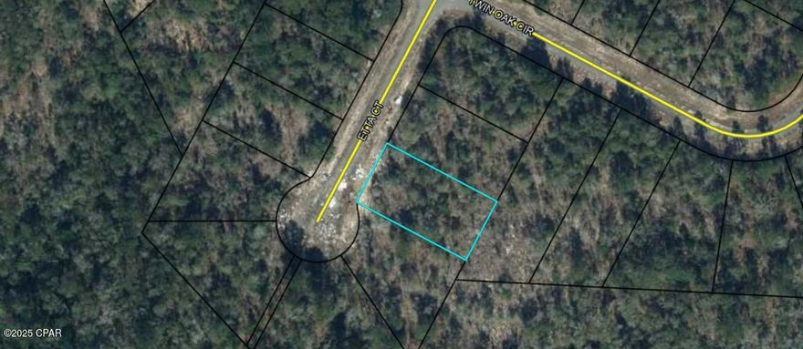 Build your dream home or investment property on this beautiful vacant lot located on Etta Ct in the peaceful Sunny Hills community of Washington County, Florida. This spacious lot offers plenty of room to design and create the perfect home in a serene, natural setting. Sunny Hills is a growing area where new development is steadily taking shape, making now an excellent time to invest before prices rise. Enjoy the quiet charm of this rural neighborhood while still being just a short drive from Panama City and the stunning Gulf Coast beaches. Outdoor enthusiasts will love the nearby lakes, parks, golf course, and nature trails that define the laid-back Florida lifestyle. With paved roads, easy access to major highways, and a friendly community atmosphere, this property is ideal for anyone seeking comfort, convenience, and future potential. Don't miss the chance to secure your place in this up-and-coming area of the Florida Panhandle.