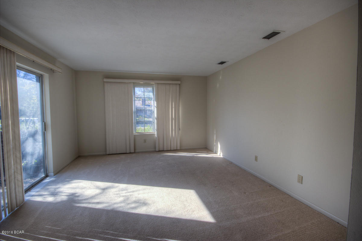 Venetian Villa 1st Add Replat - Residential