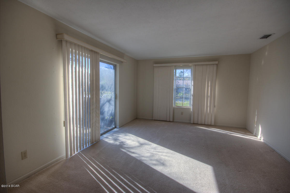 Venetian Villa 1st Add Replat - Residential