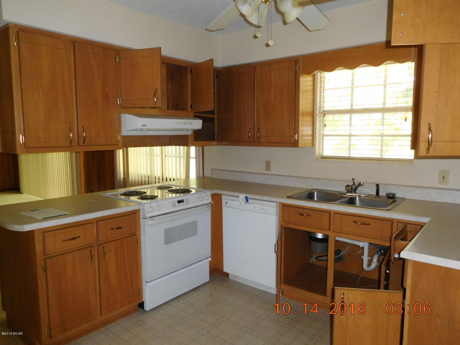 Venetian Villa 1st Add Replat - Residential