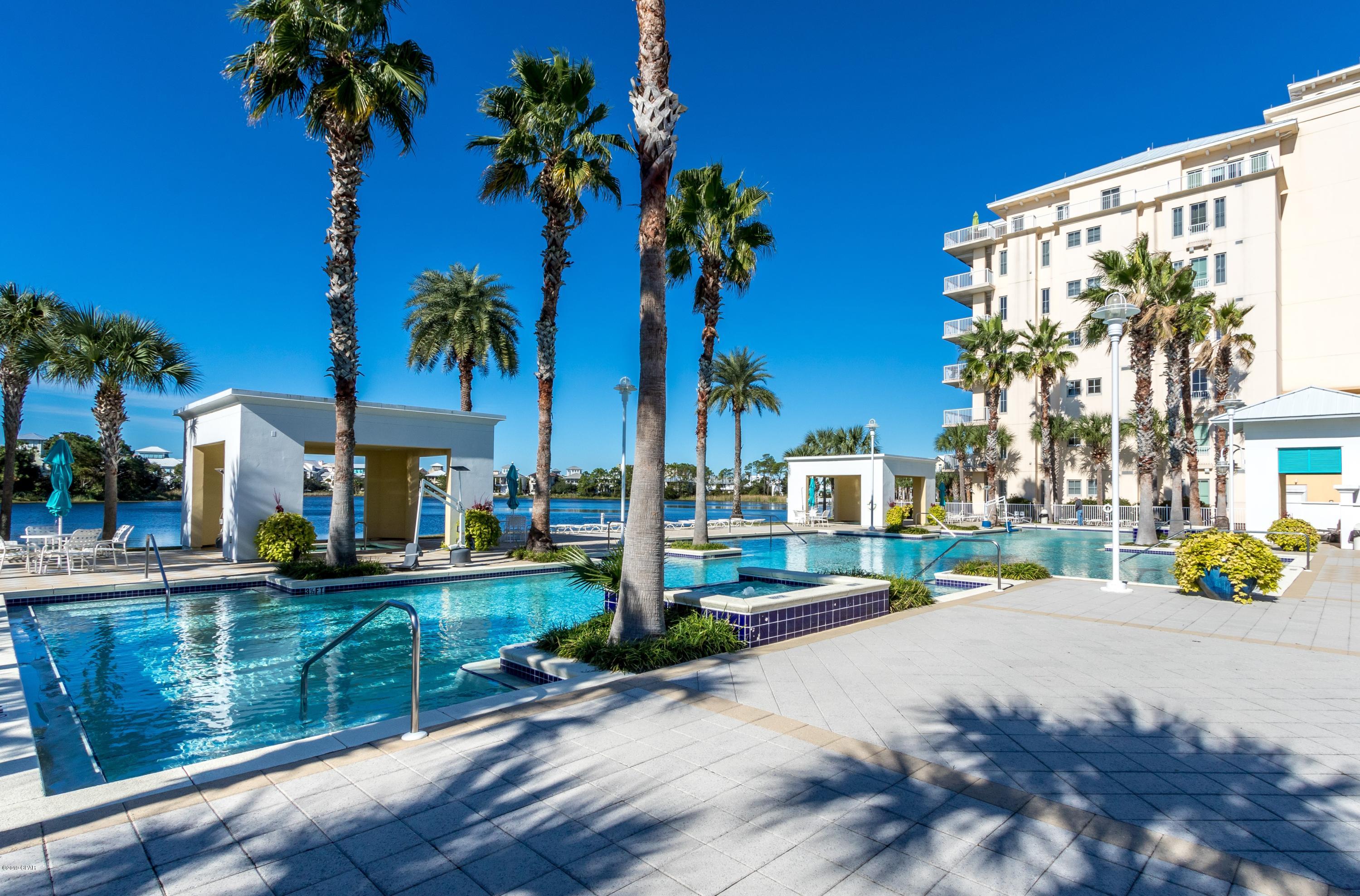 Carillon Beach Inn - Residential