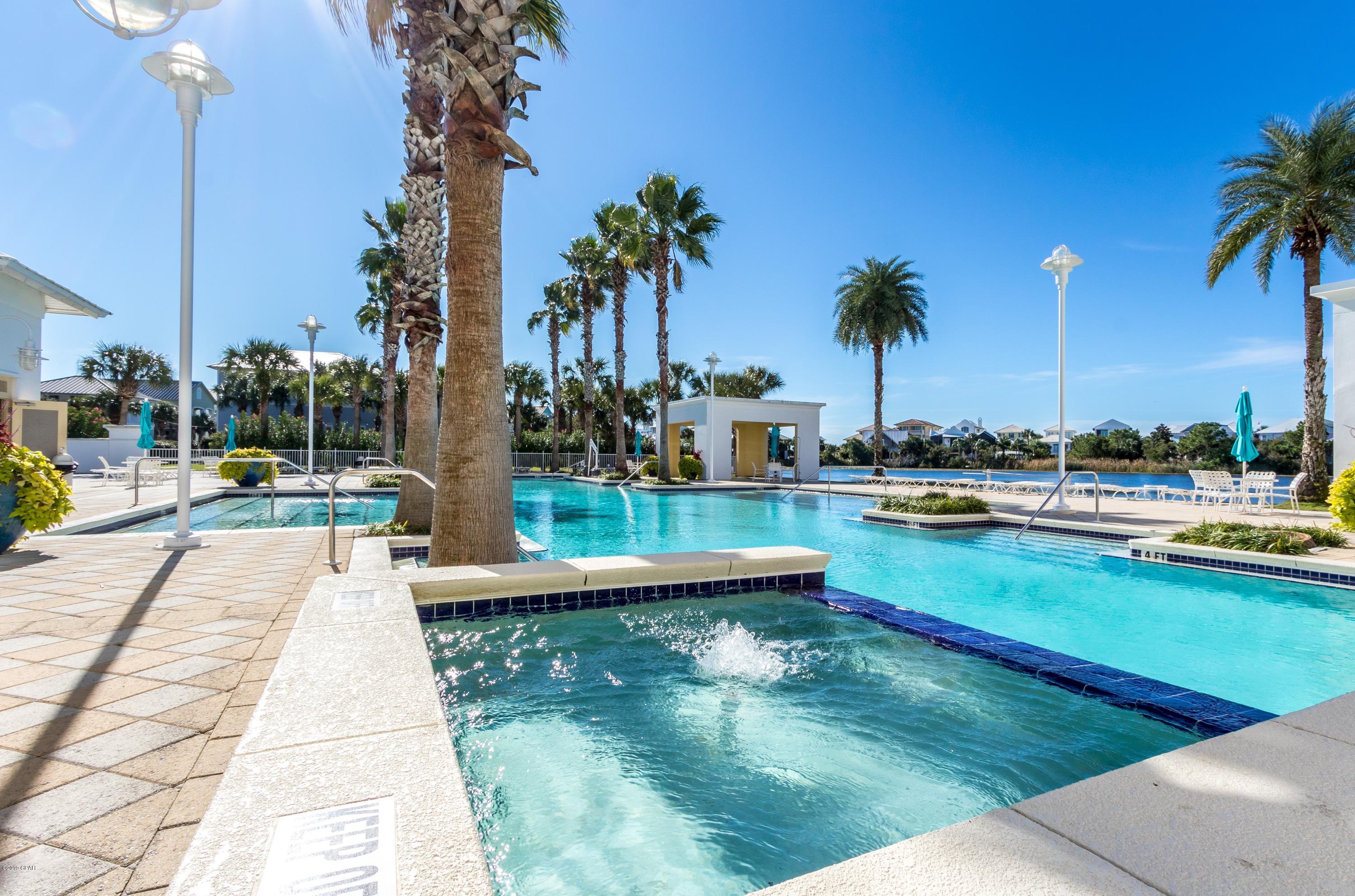 Carillon Beach Inn - Residential