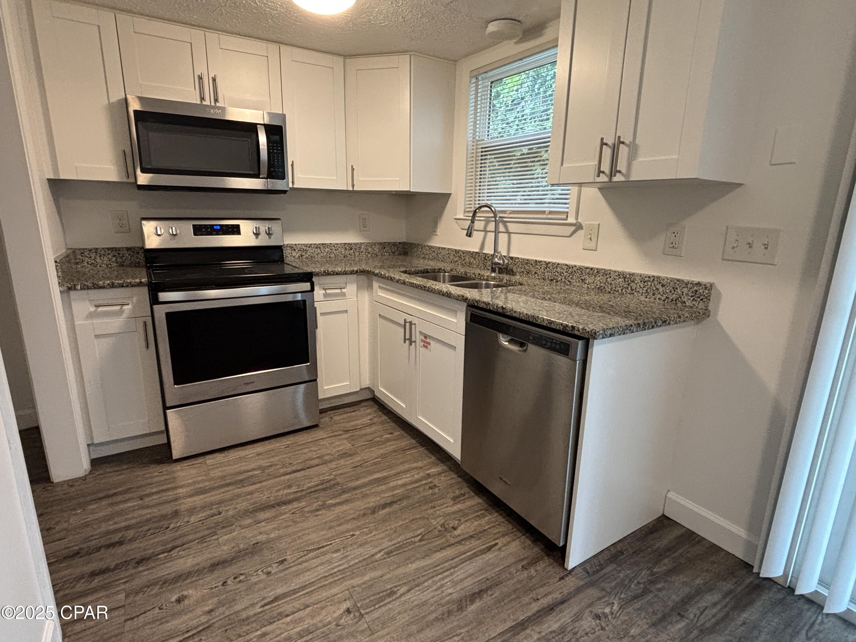 [No Recorded Subdiv] - Residential Lease