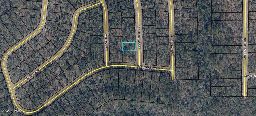 Looking for that perfect piece of paradise not too far from the world's most beautiful beaches!? Look no further! This vacant lot is ready for its new owners and is a nice area if you are looking for some privacy or love playing a few rounds of golf right in Sunny Hills Subdivision itself. Come check it out!