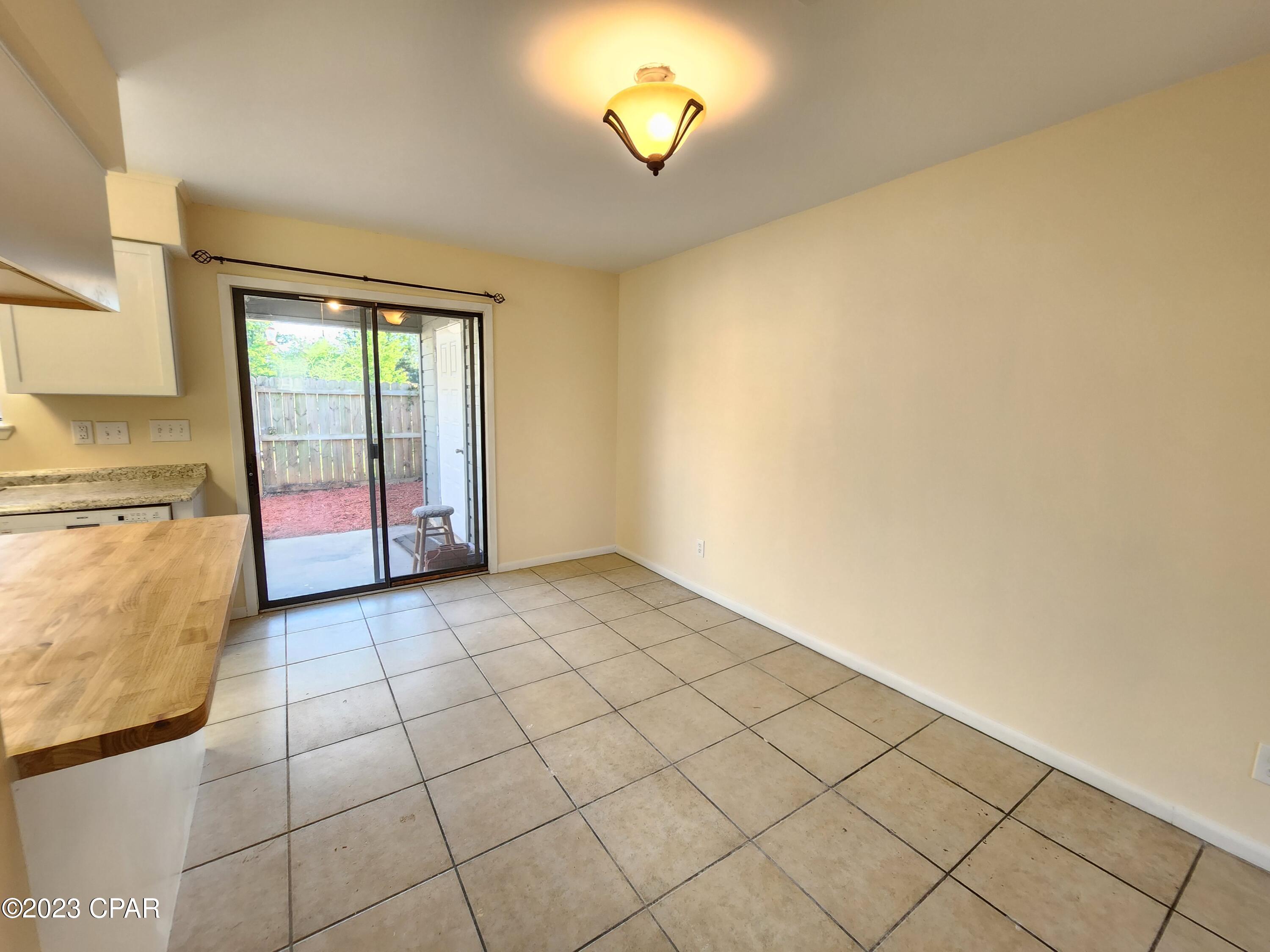 Venetian Villa 3rd Add - Residential