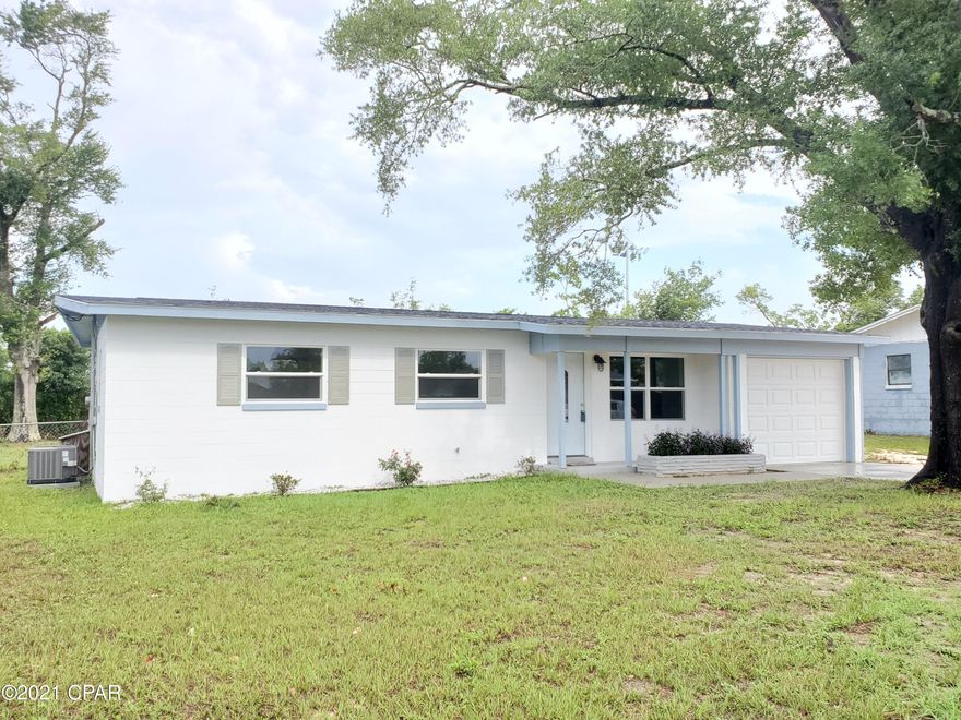 CURRENTLY UNDER CONTRACT, SELLER ACCEPTING BACKUP OFFERS This completely remodeled 3 bedroom home in a great location close to shopping, restaurants, schools, and TAFB. The home features a remodeled kitchen, new stainless steel appliances, new roof, new driveway with a french drain, new doors, windows, ceiling fans, lighting, paint, and new wood plank flooring throughout. The large bonus room near the kitchen features an accent wall, extra storage, a beautiful barn door, and has access to the back patio. The laundry room is just off the attached garage. The attached garage and laundry room could be converted to an additional bathroom and living space, with new ac ducts and plumbing already installed to these rooms.