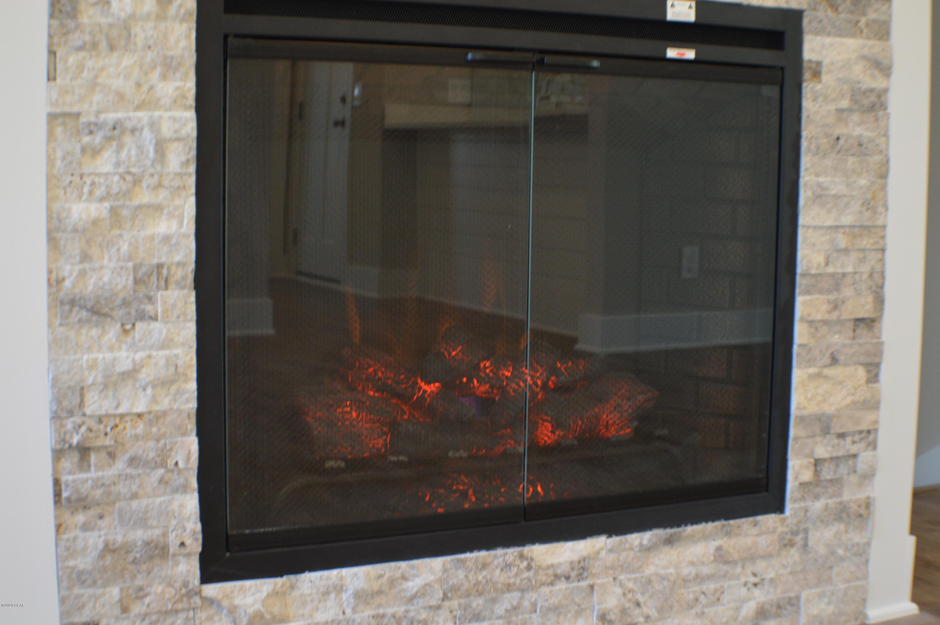 Fmw's Del Add To Lynn Haven - Residential