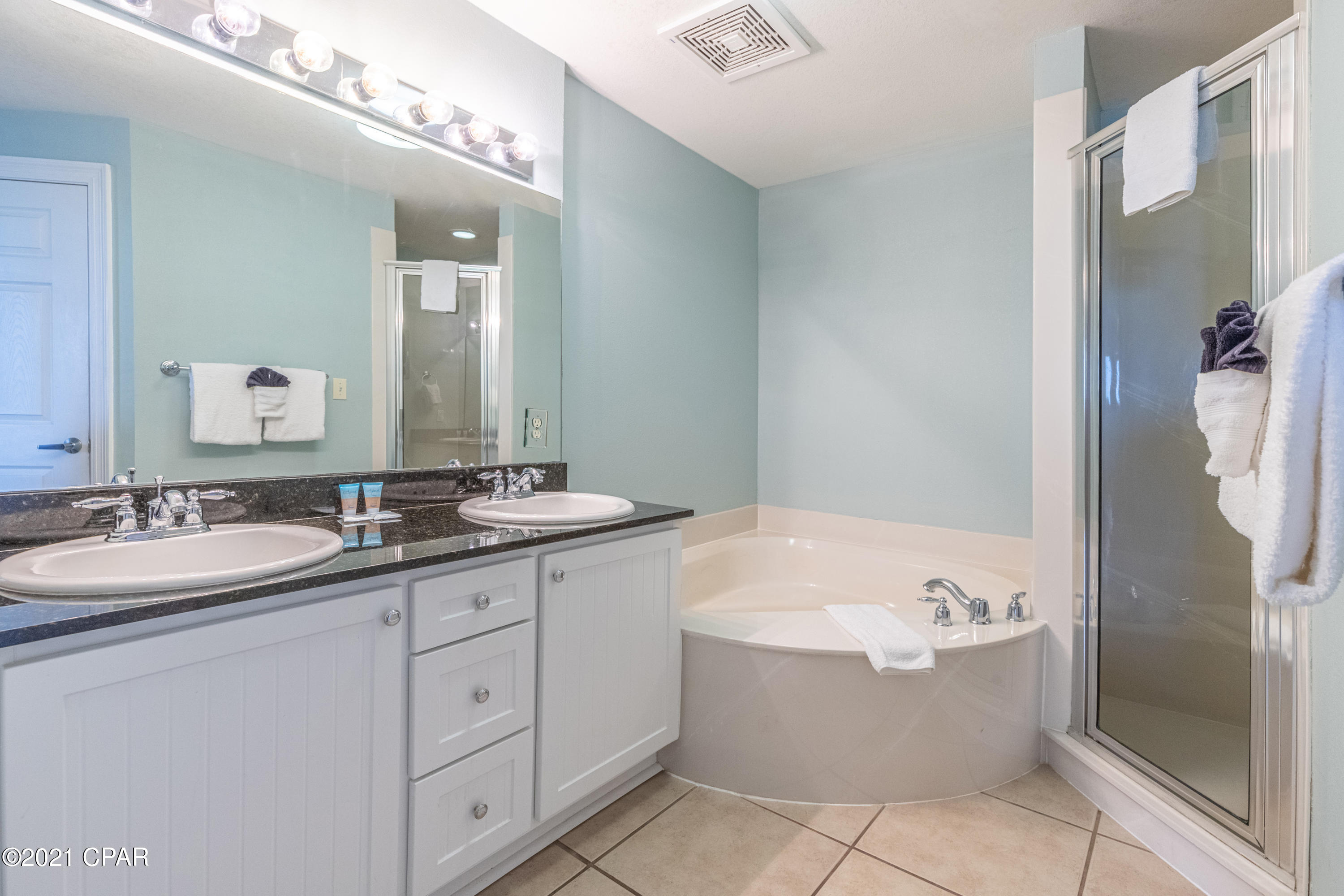 Calypso Towers I - Residential