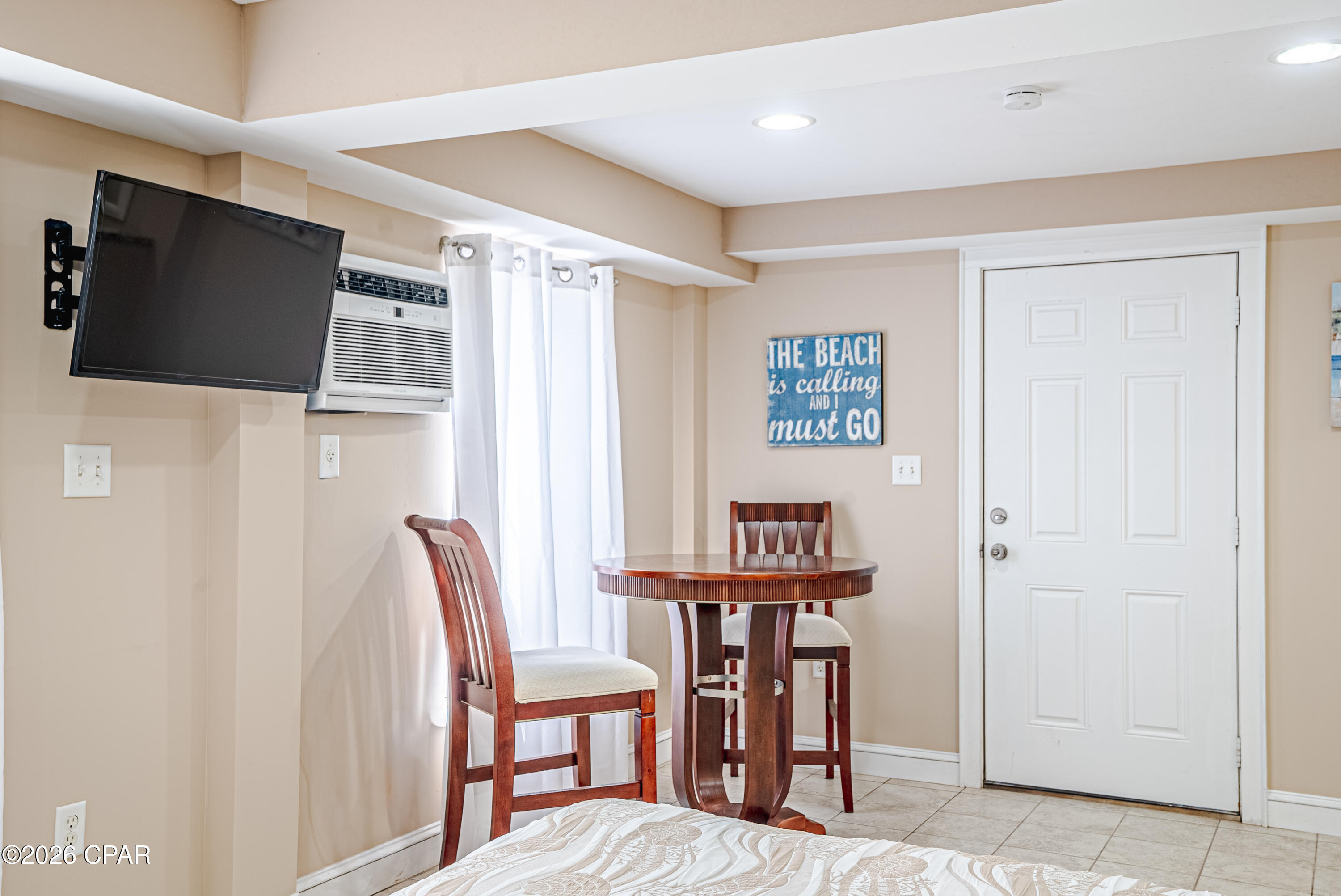 Kiska Beach - Residential