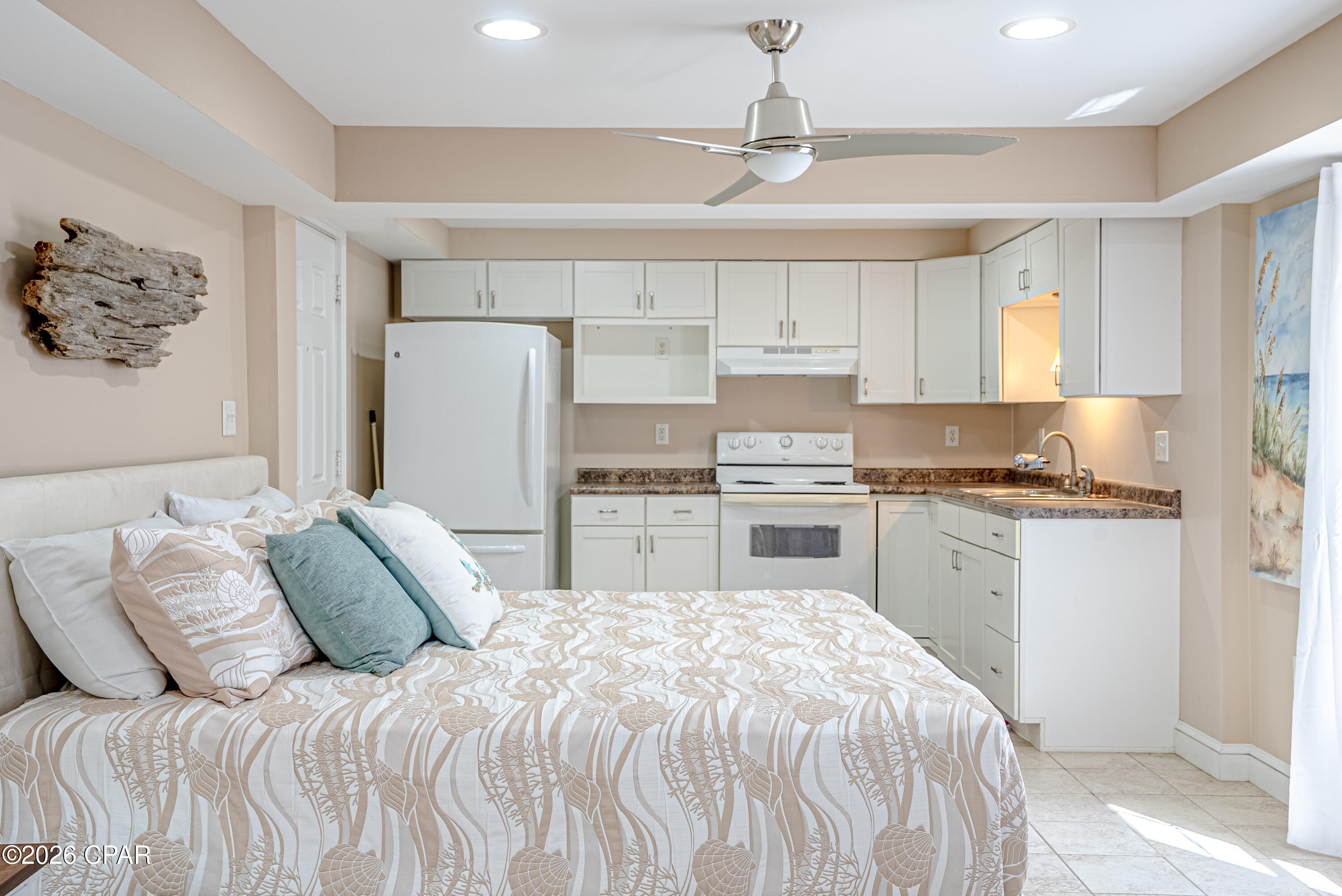 Kiska Beach - Residential