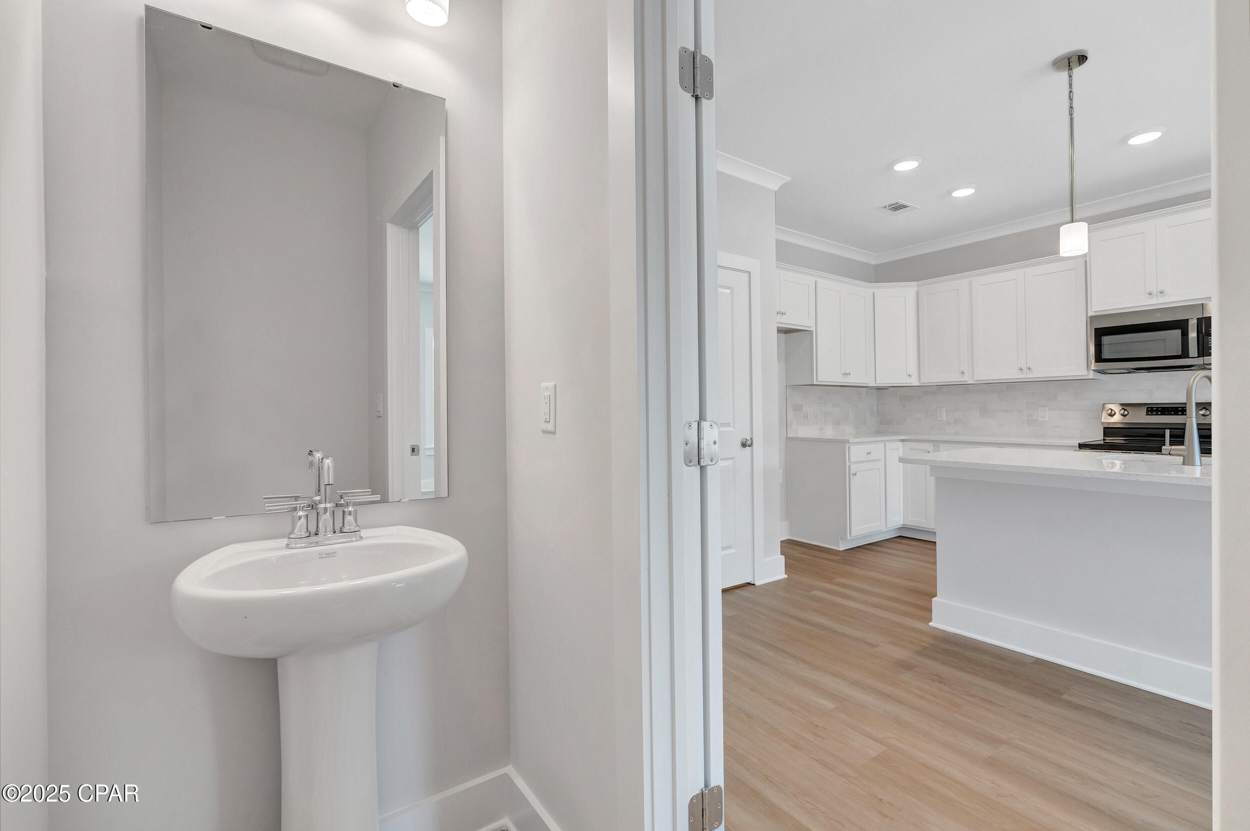 Colonial Landing - Residential