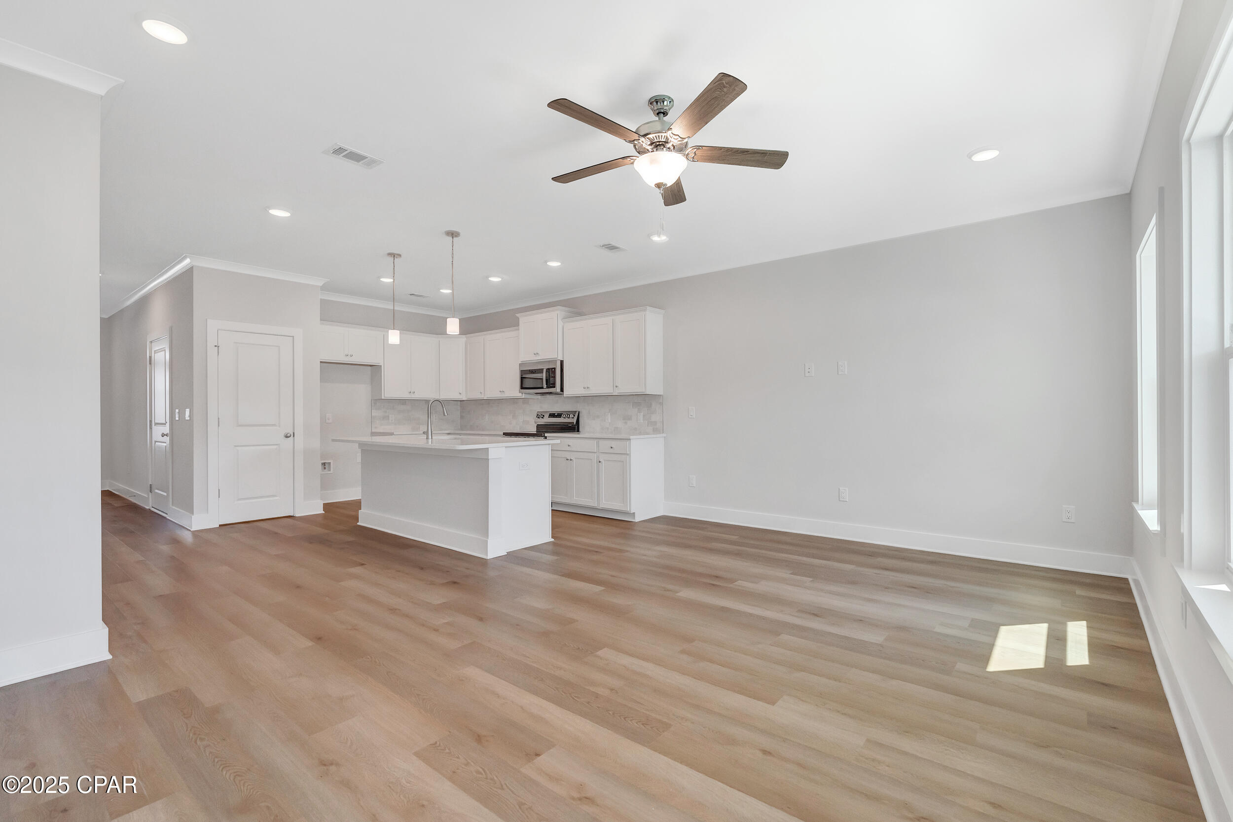 Colonial Landing - Residential