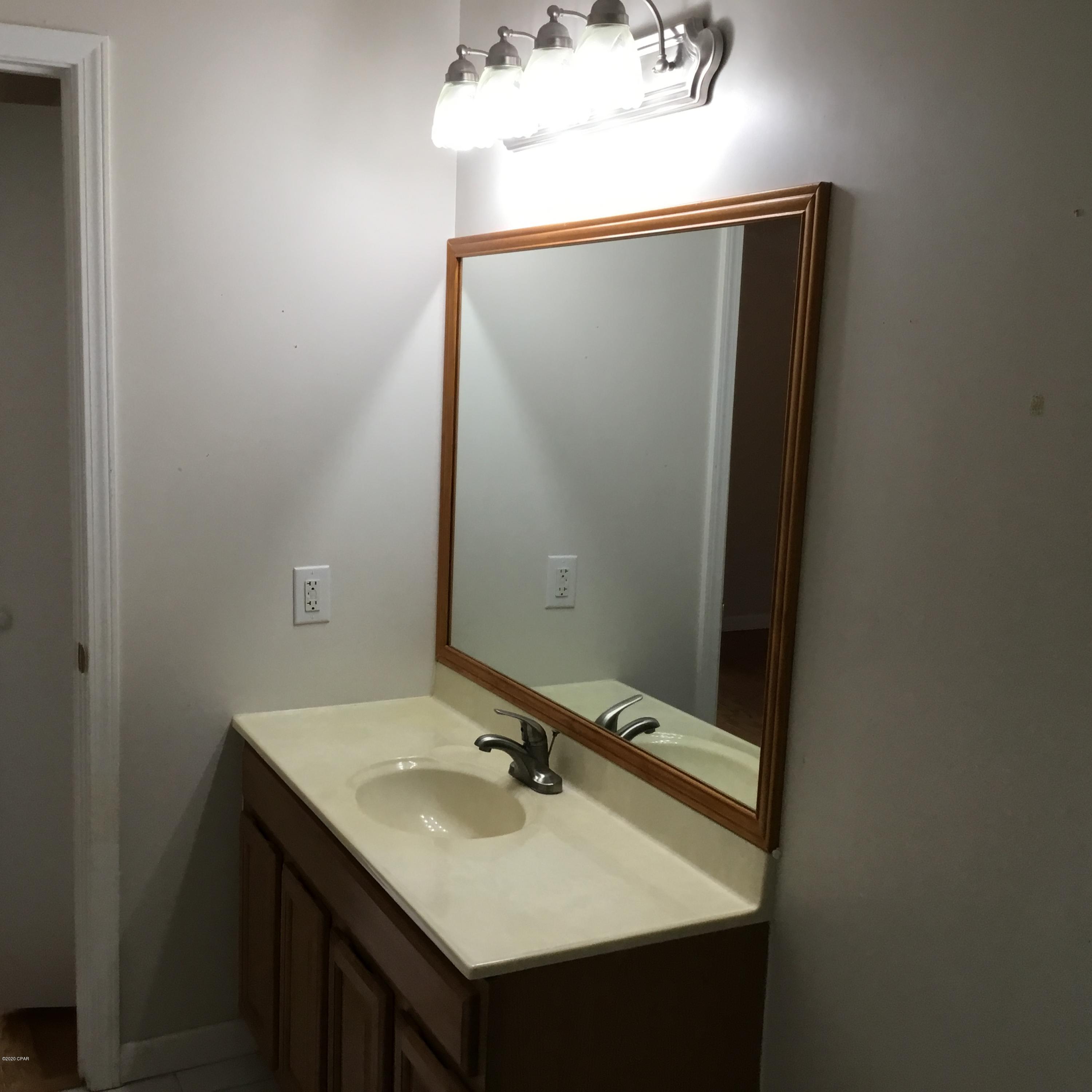 Delwood Estates Ph 1 - Residential Lease