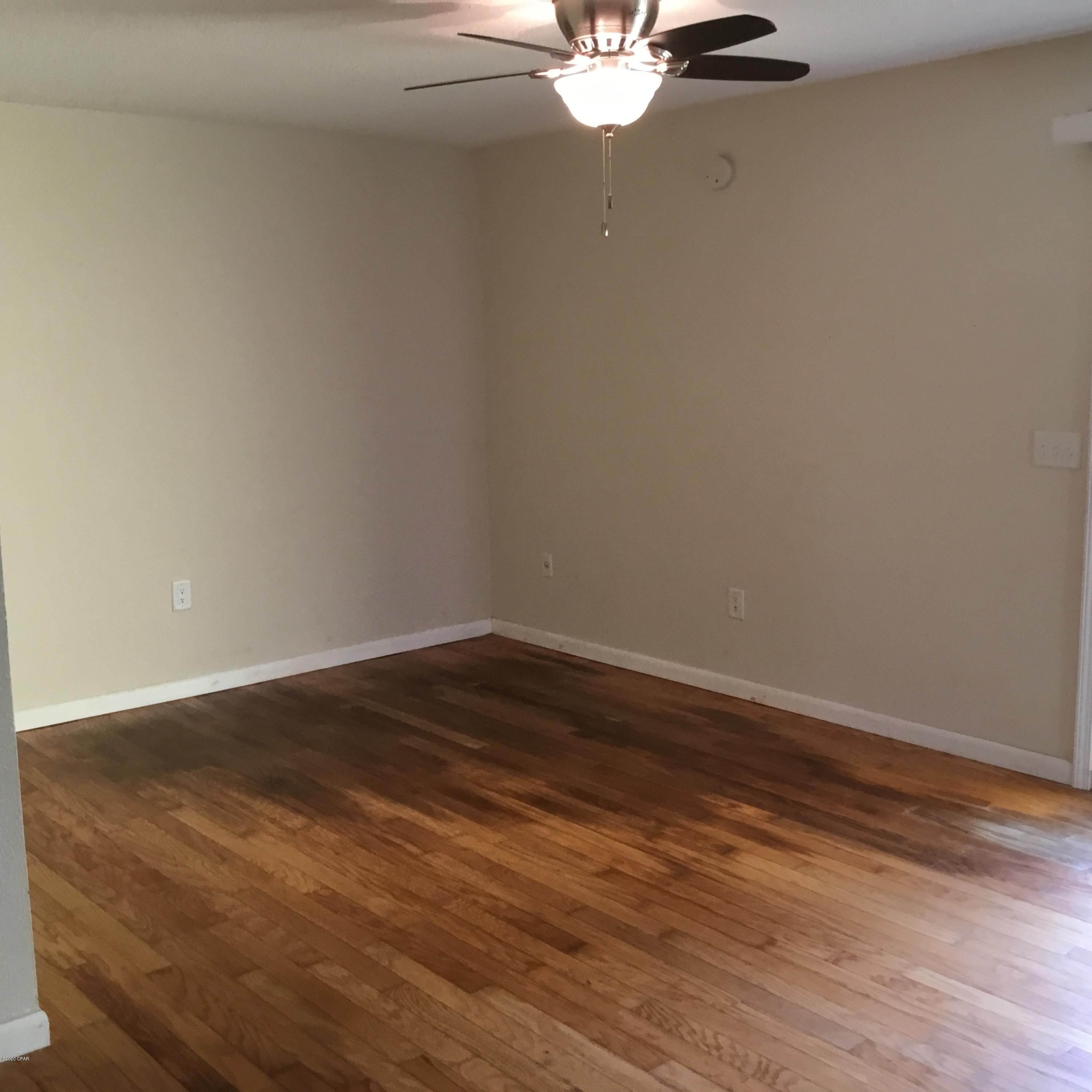 Delwood Estates Ph 1 - Residential Lease