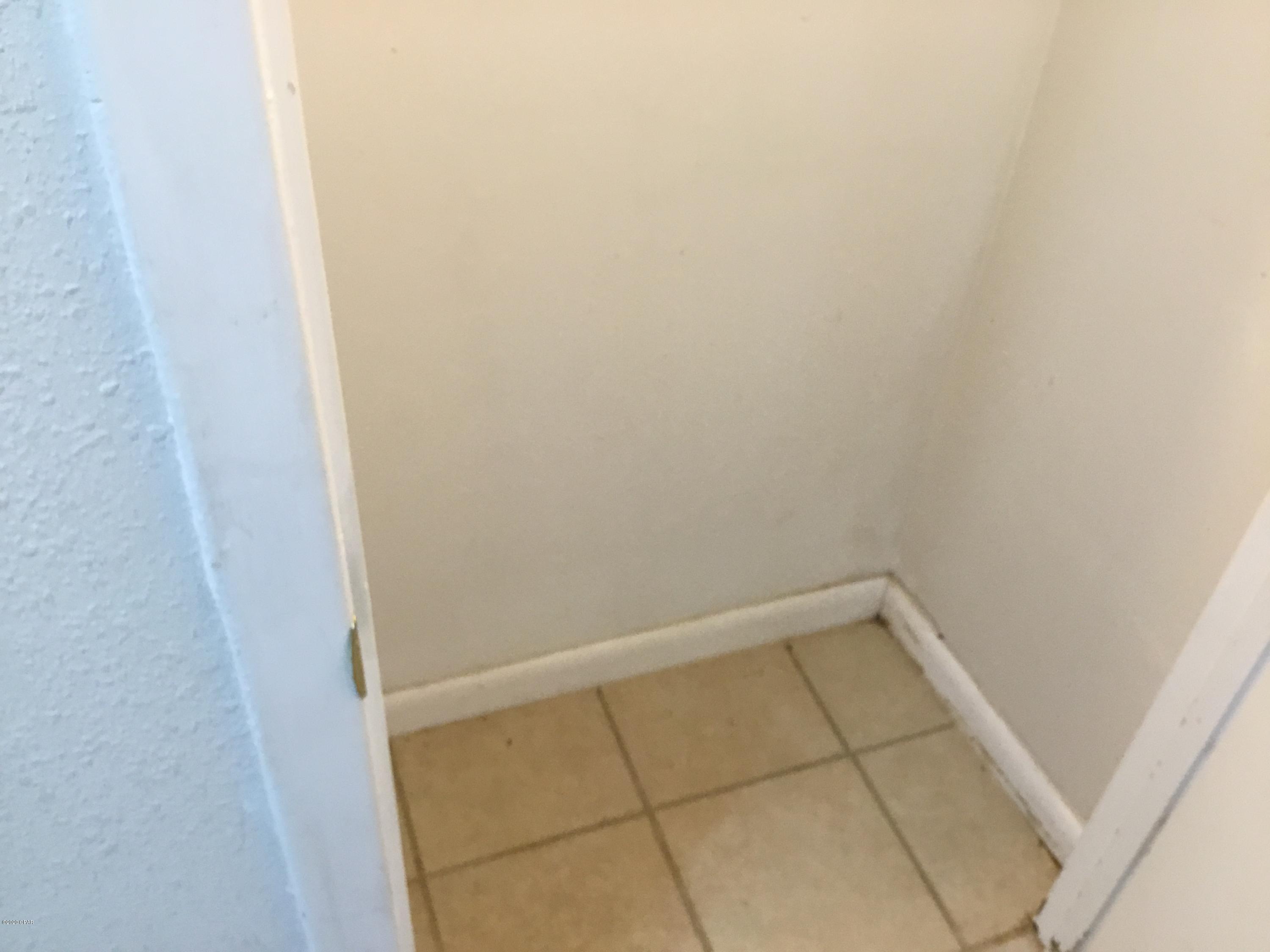 Delwood Estates Ph 1 - Residential Lease