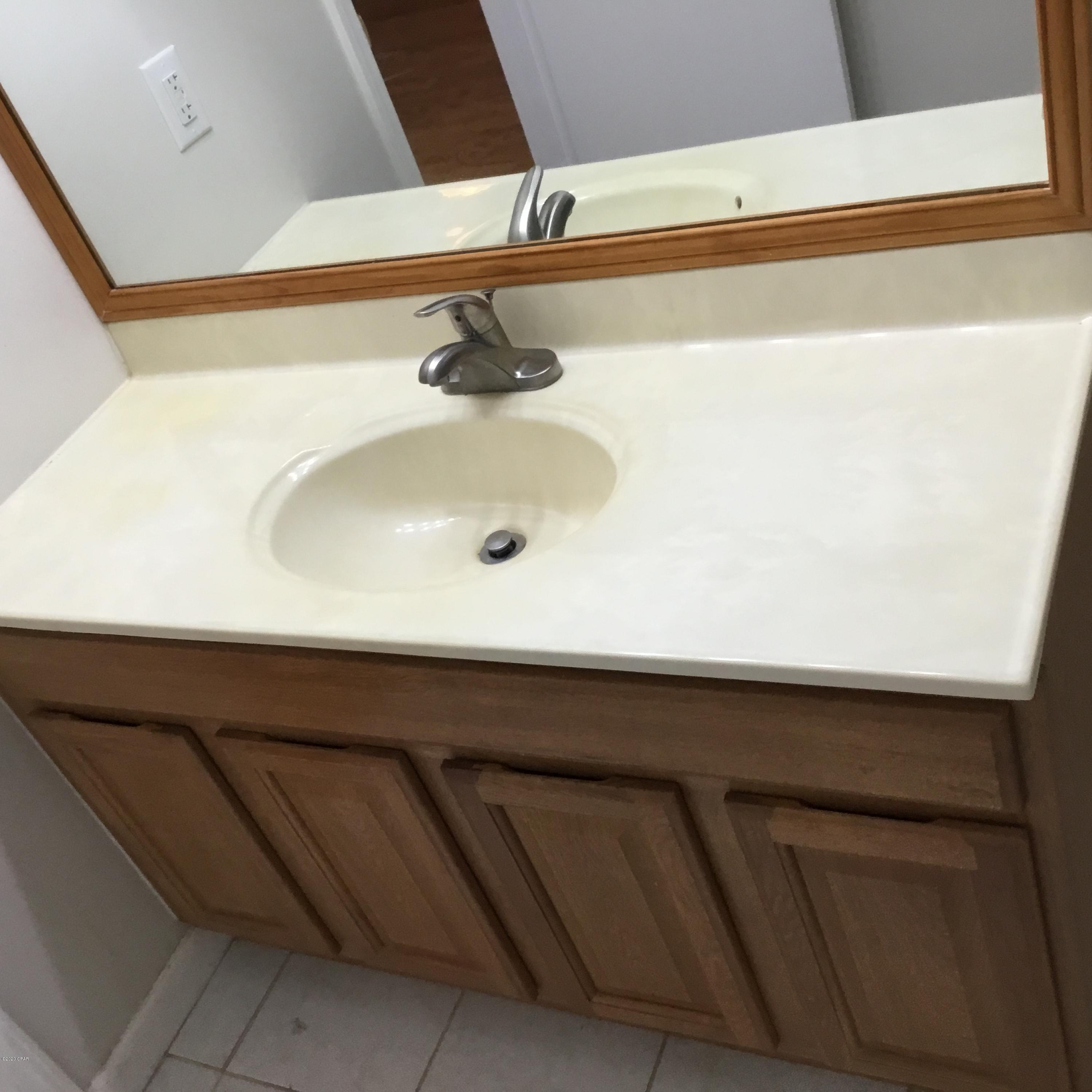 Delwood Estates Ph 1 - Residential Lease