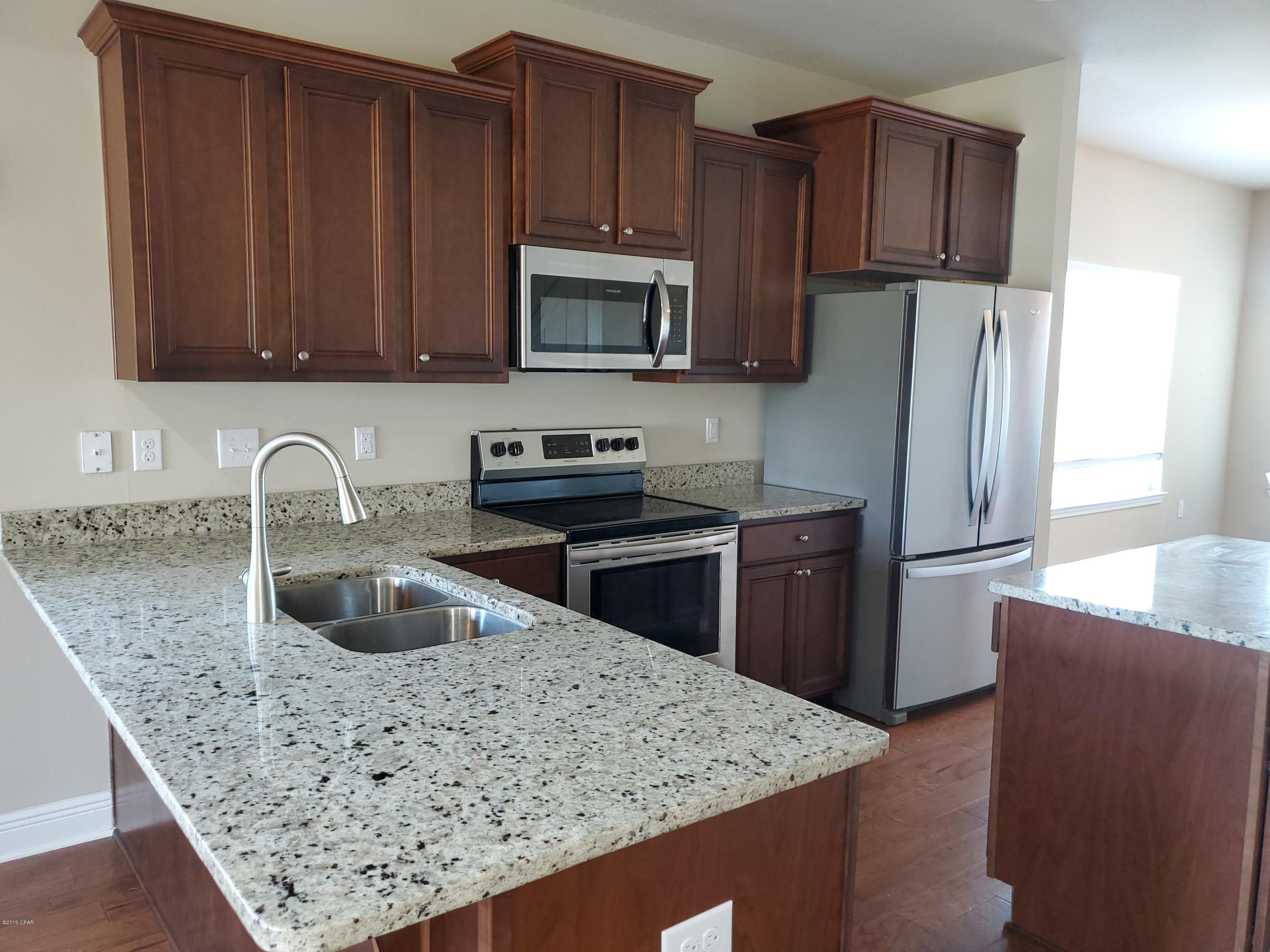 Village Of Mill Bayou/Shoreline Village Ph 1A - Residential