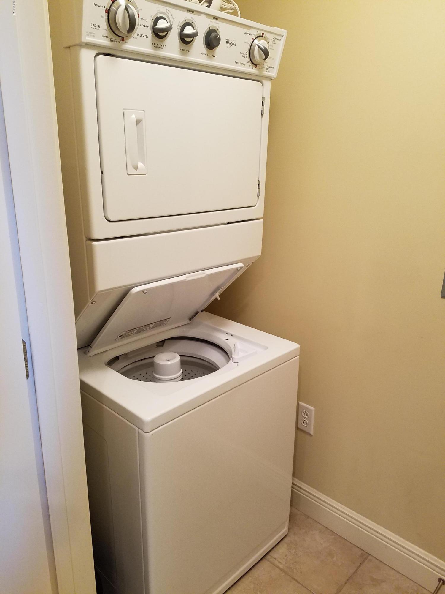 Sterling Breeze - Residential