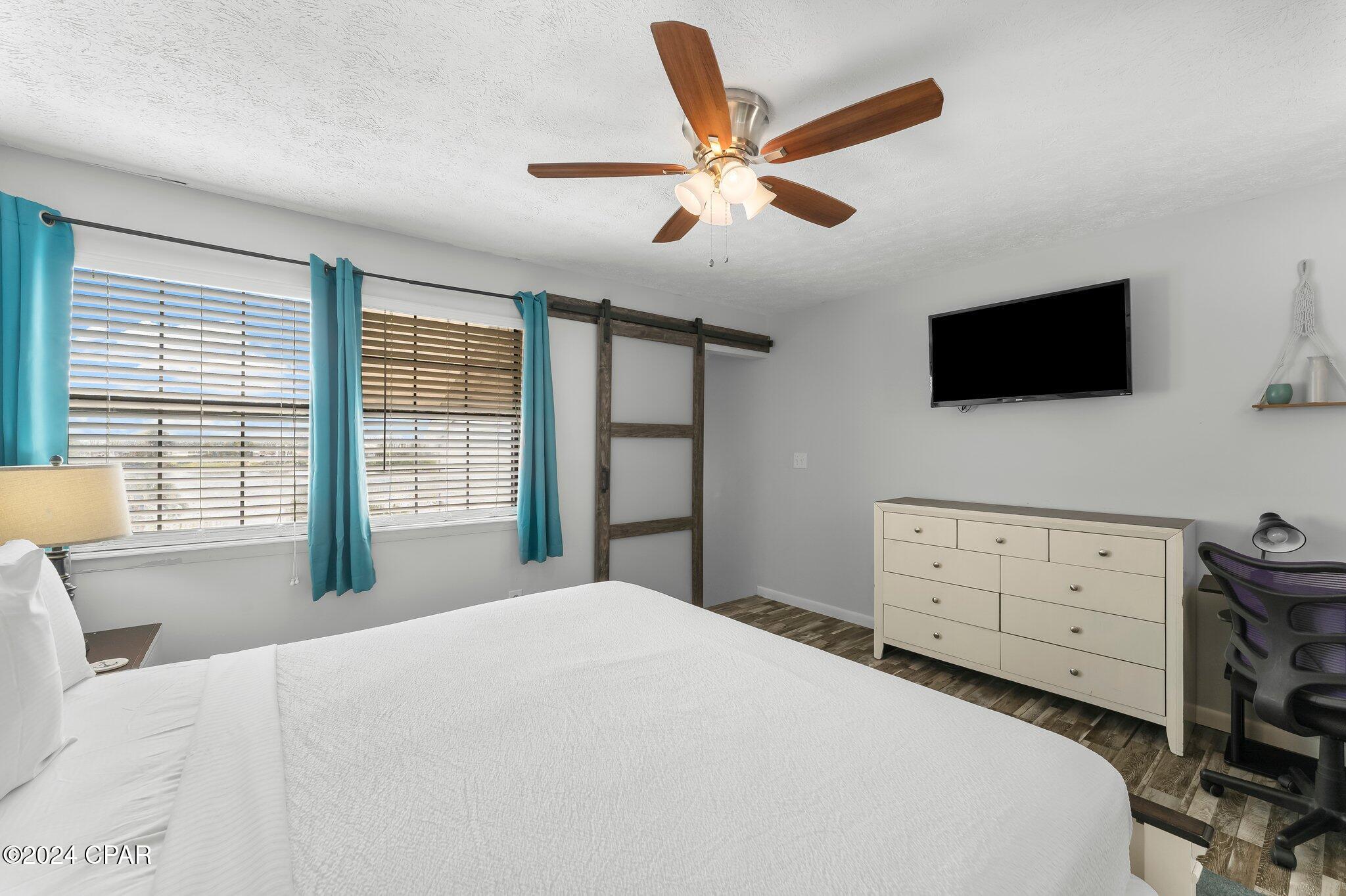 Lullwater Beach - Residential