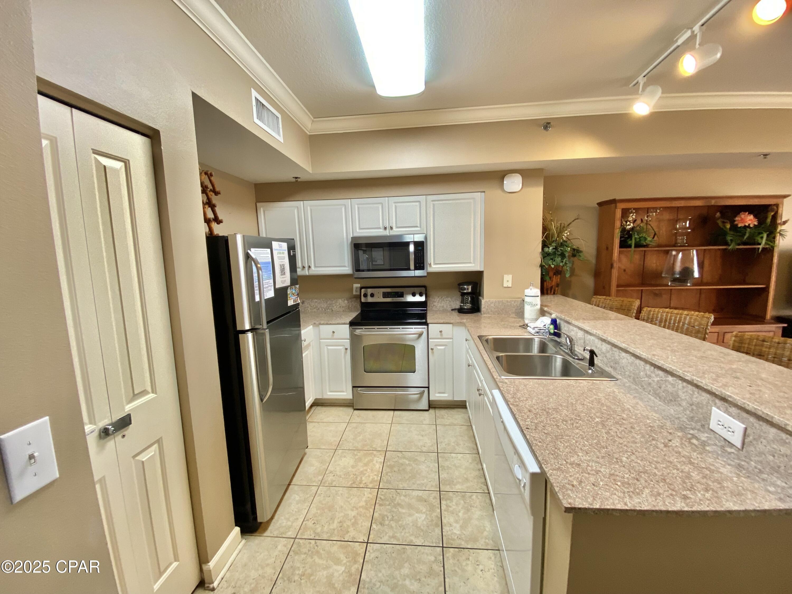 Shores Of Panama Phase II - Residential