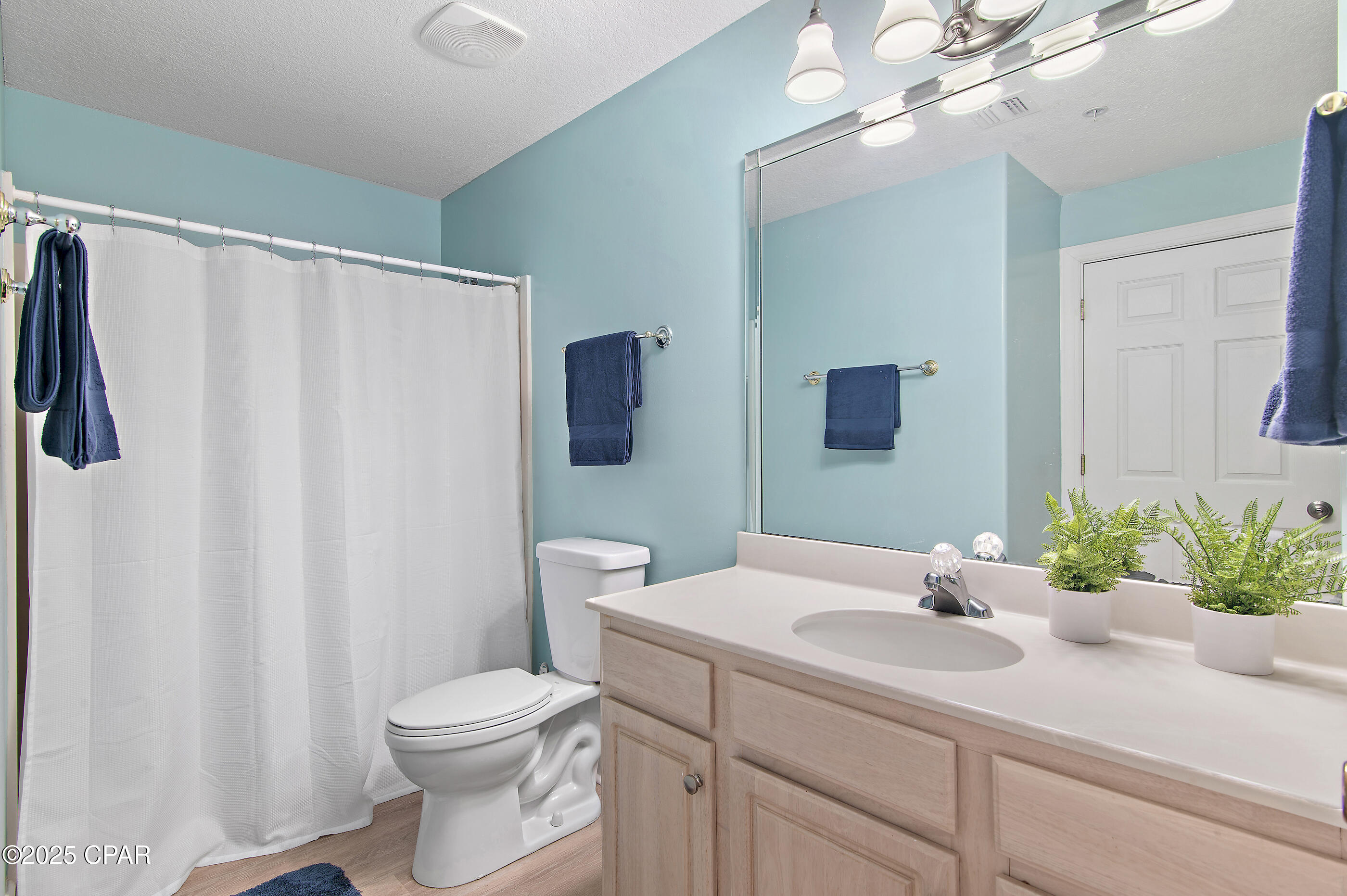 Emerald Isle - Residential Lease