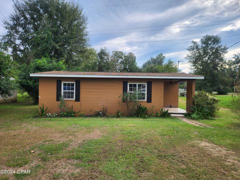 A home in Marianna