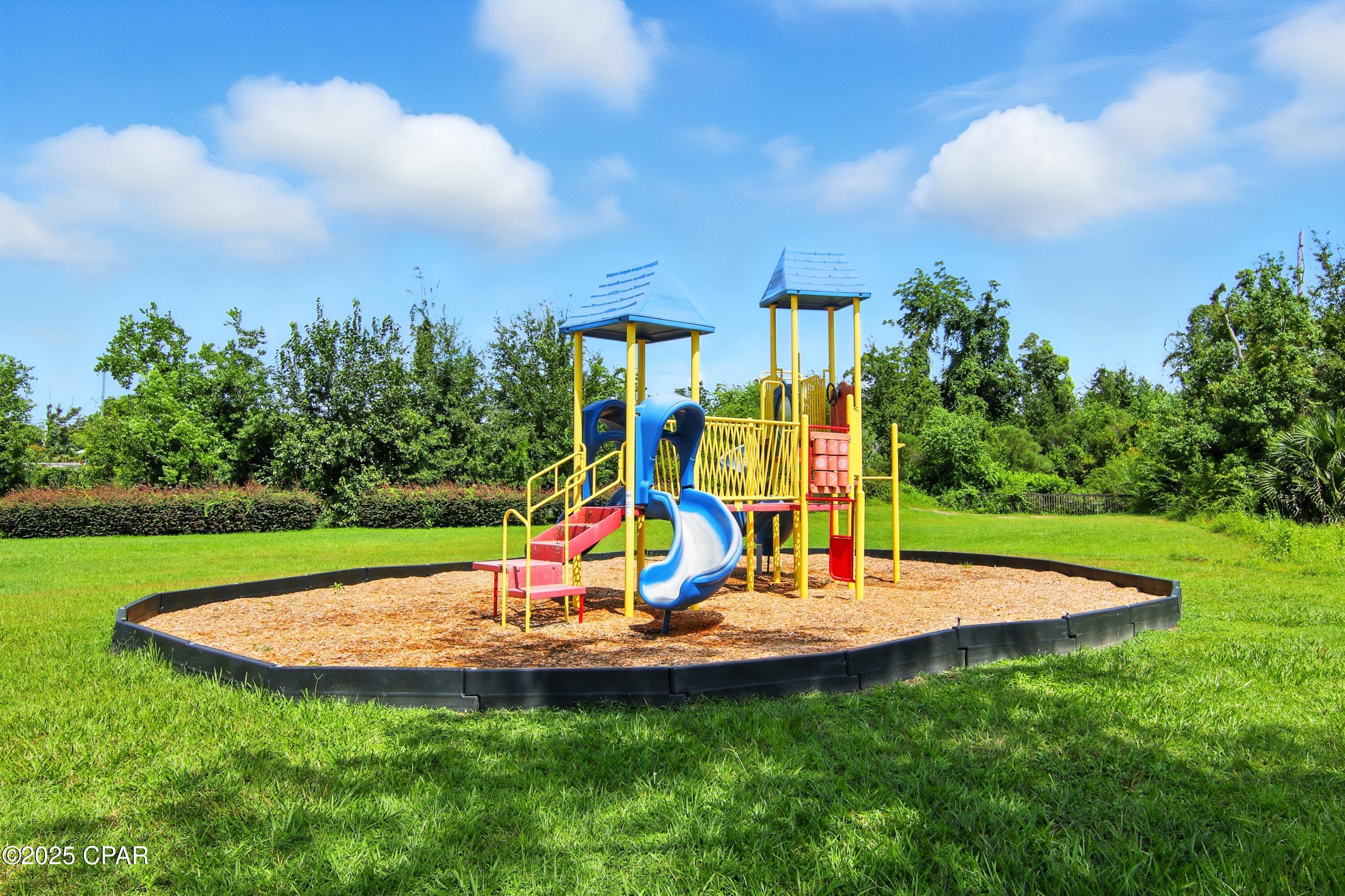 Lincoln Park - Residential