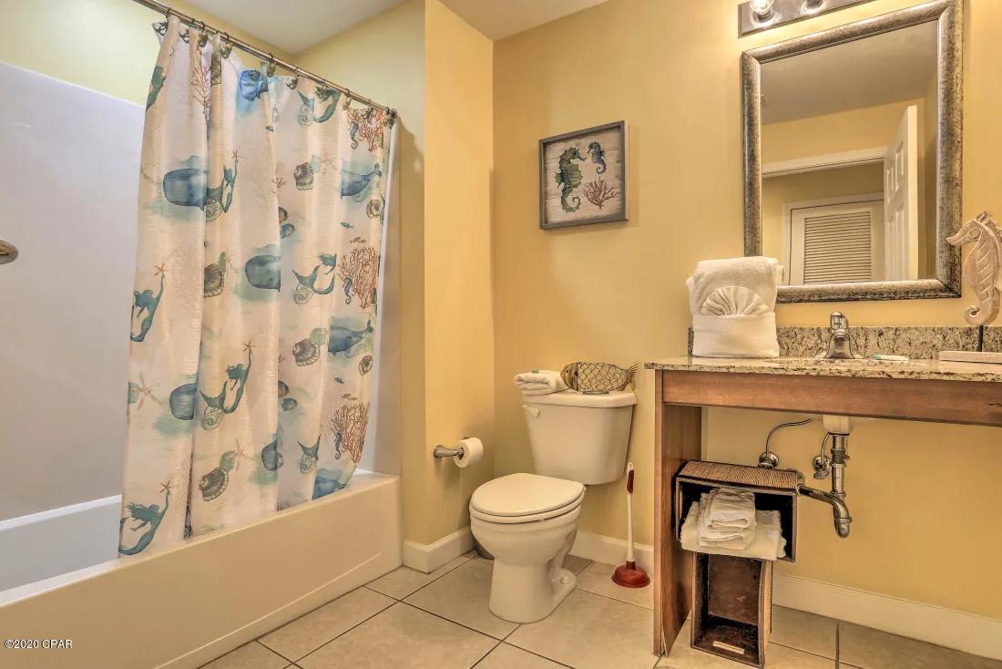 Splash Condo - Residential