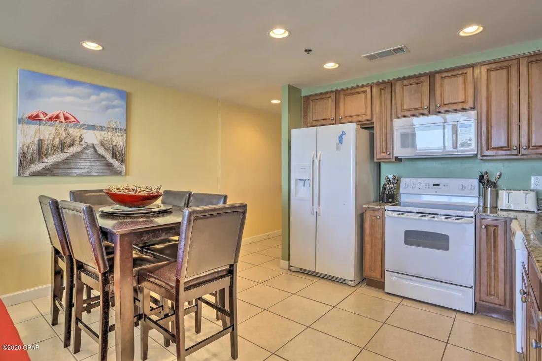 Splash Condo - Residential