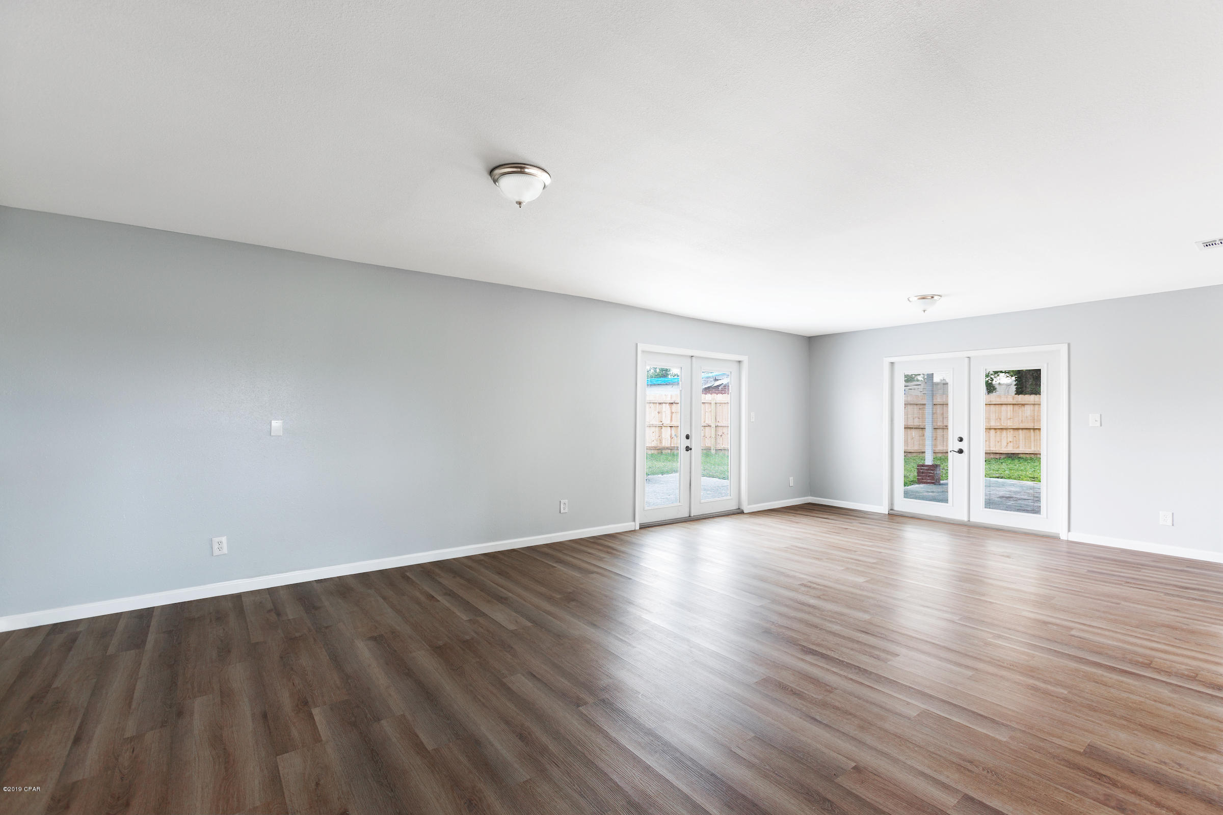 Hentz 1st Add Unit B - Residential