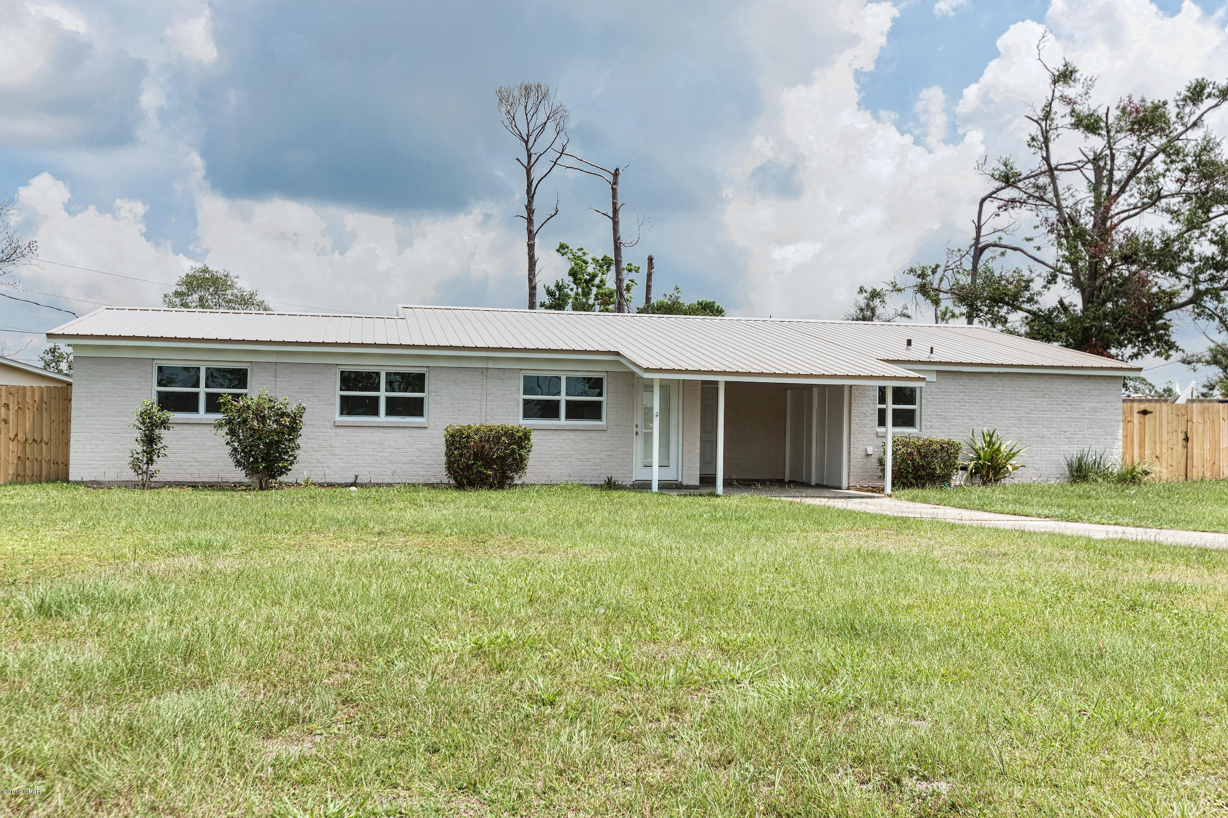 Hentz 1st Add Unit B - Residential