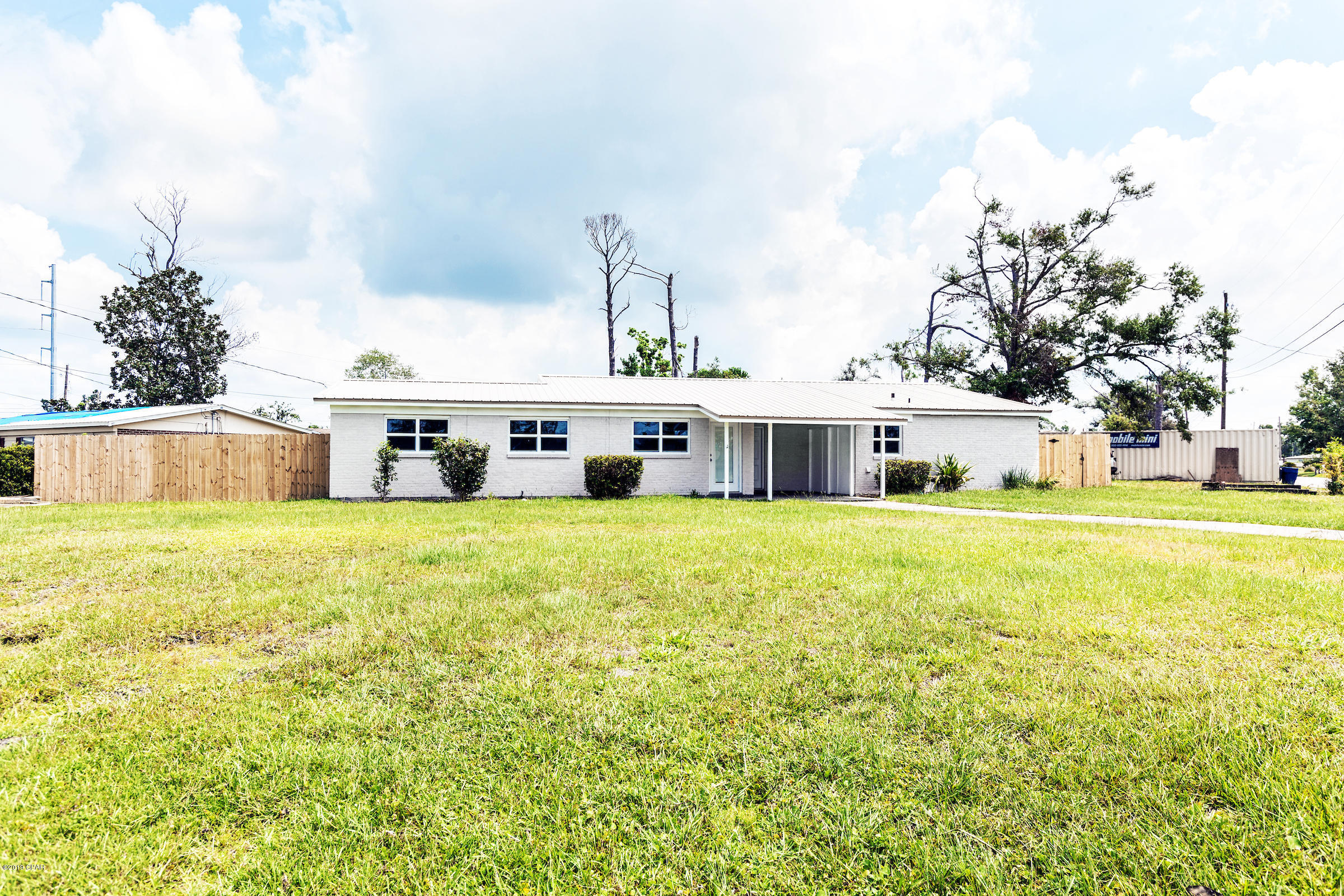 Hentz 1st Add Unit B - Residential