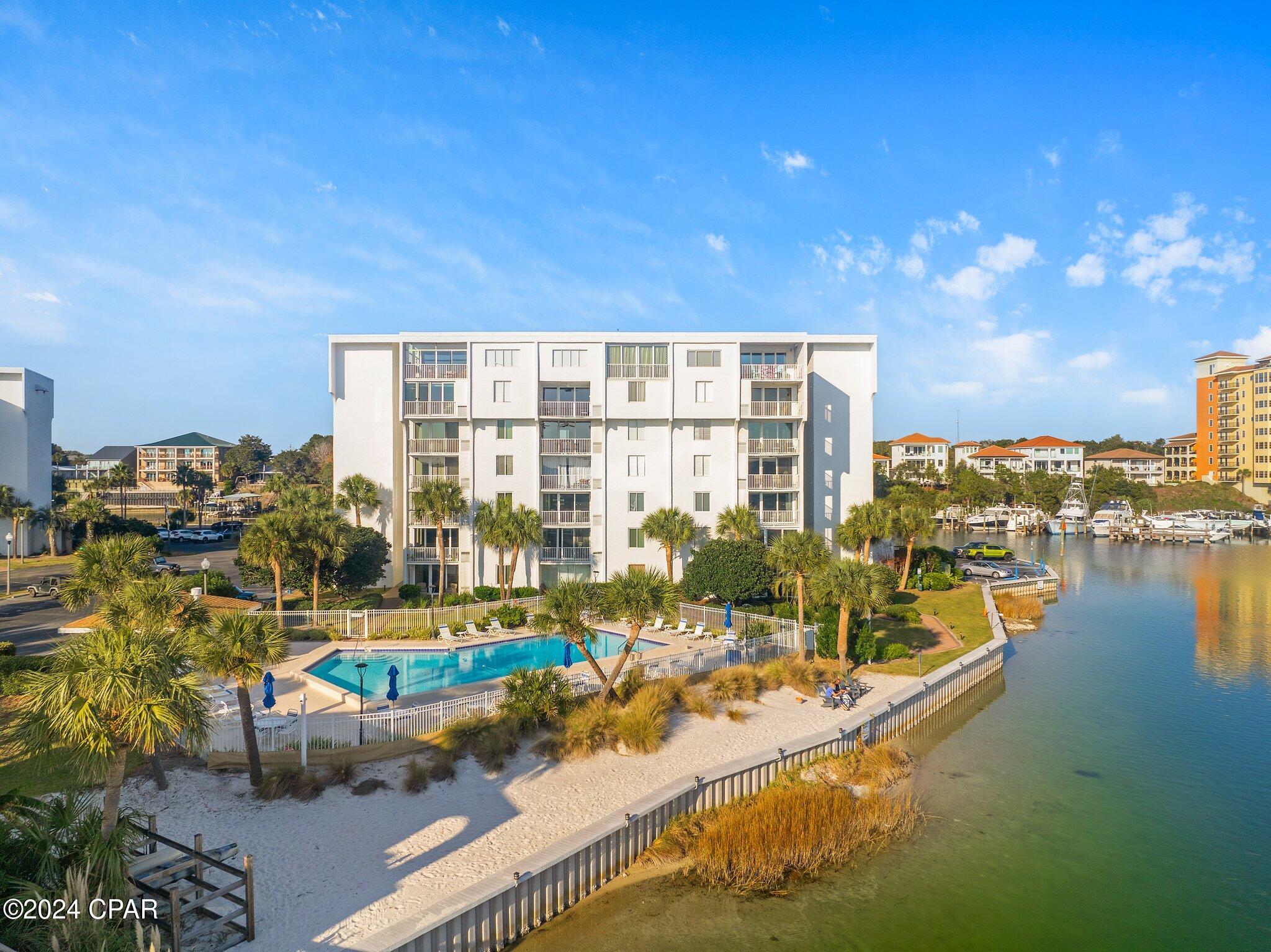 Dolphin Point - Residential