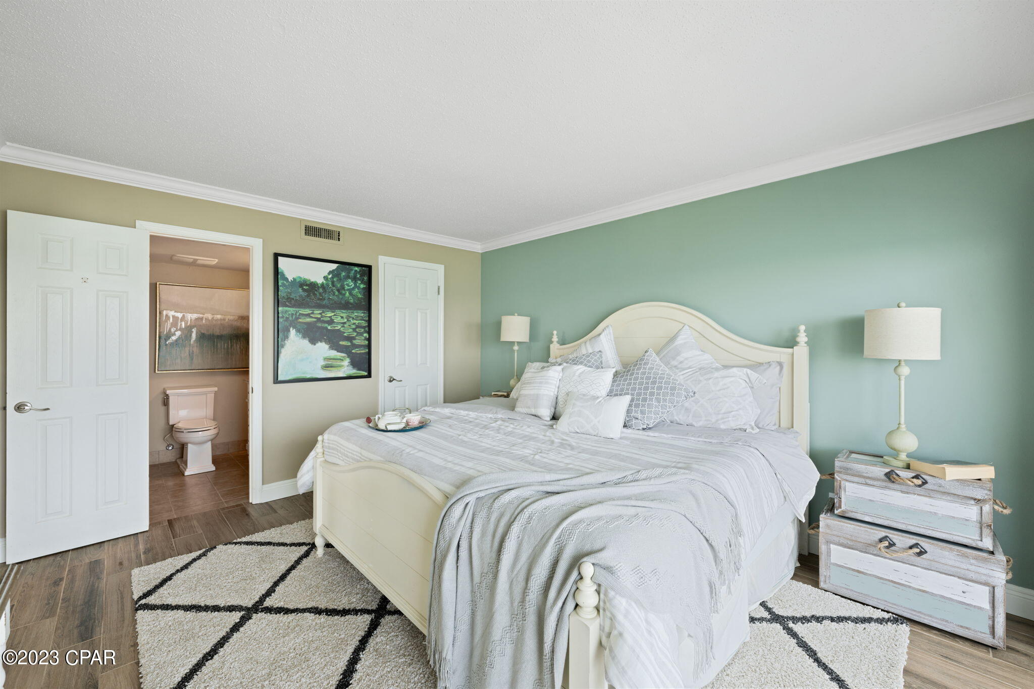 Cove Condominium - Residential