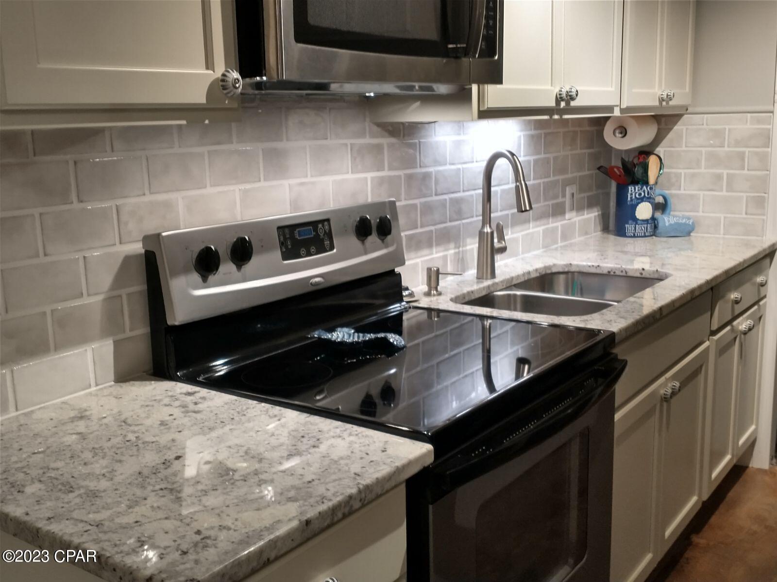 Stingray Condo. - Residential