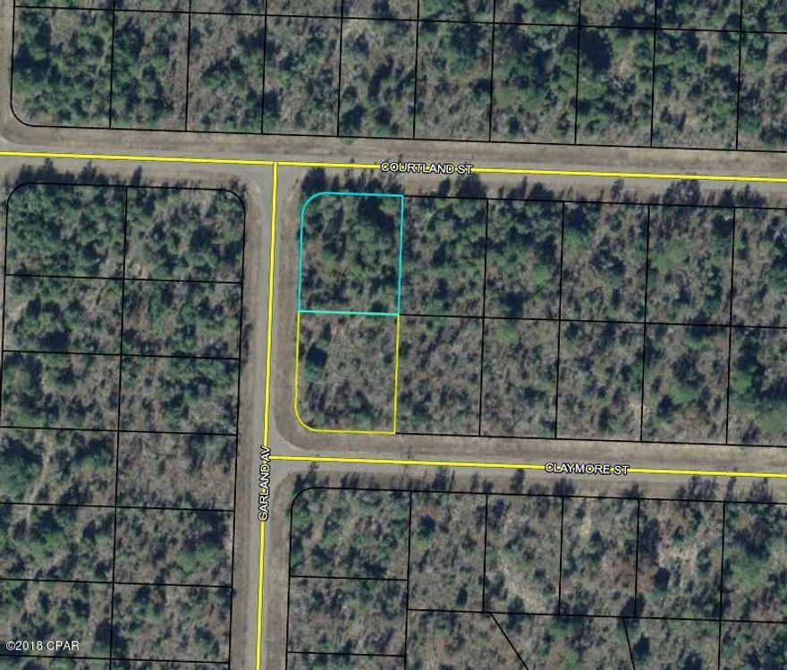 Nice lot in Sunny Hills Golf Course. All measurements are approximate.  Please measure if important.