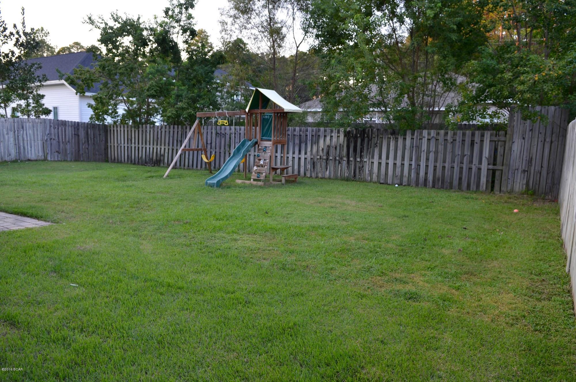 The Pines Of Lynn Haven - Residential