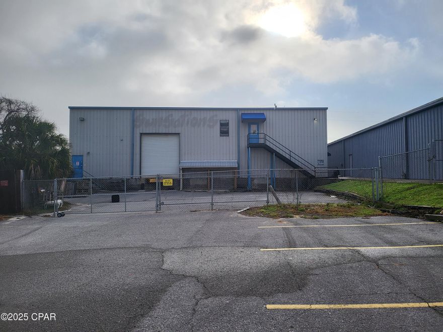 Available for lease, this centrally located 5,810 sq. ft. facility combines an expansive warehouse and office environment, ideal for diverse business operations. The property features a large, open 30x40 warehouse space complemented by impressive 22-foot high ceilings, enhancing both utility and operational capacity. It includes a convenient dock-high loading area to facilitate logistics. Additional amenities include multiple offices on the second floor suitable for administrative duties or meetings, a reception area, and a break area. The facility also boasts a secure, fenced 50x60 parking area with 7 spaces, plus an additional 9 spaces outside the fence, ensuring ample parking for staff and visitors. This property's comprehensive features and prime location make it an exceptional choice for businesses looking to optimize their operational efficiency.