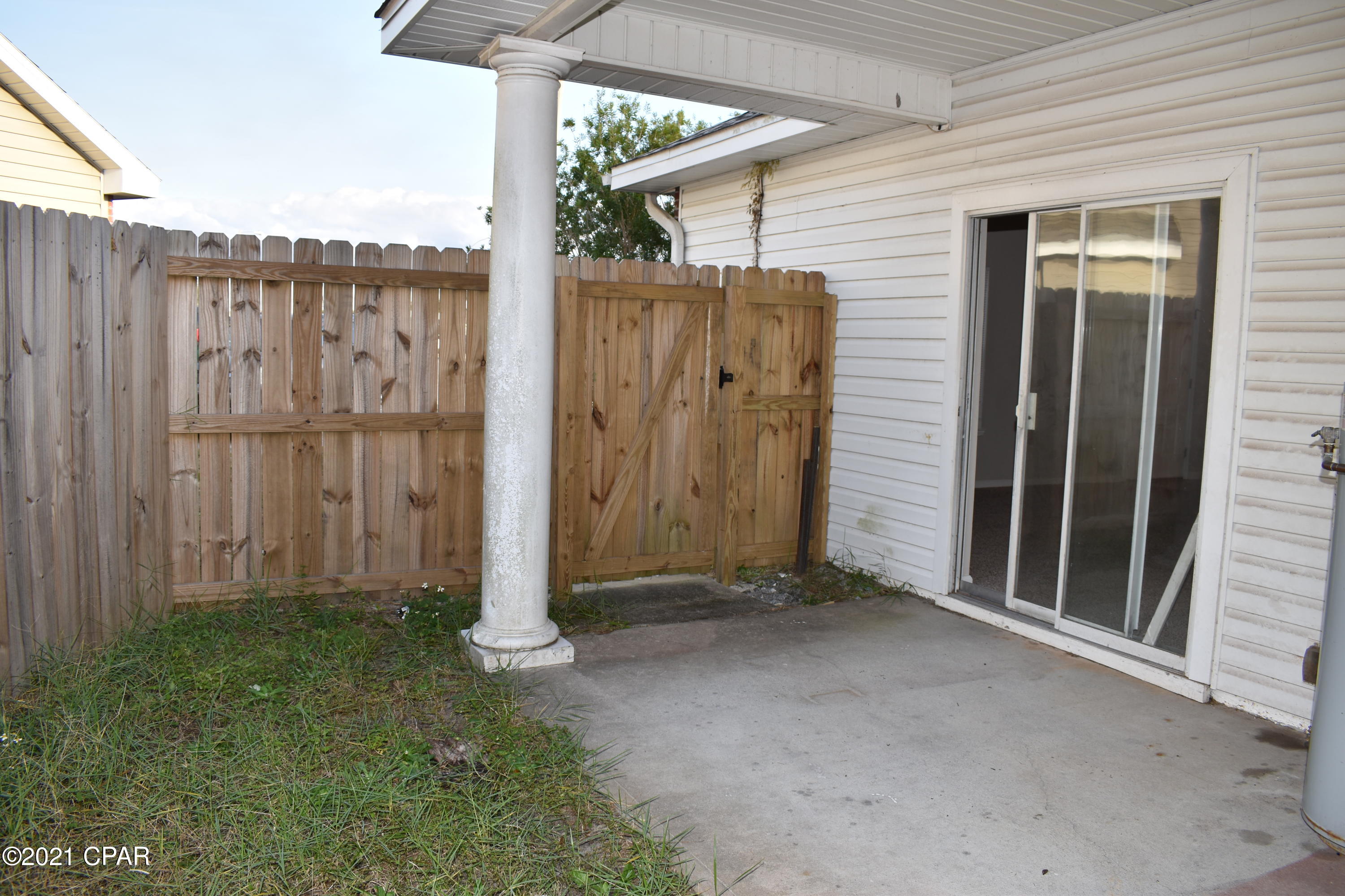 [No Recorded Subdiv] - Residential Lease