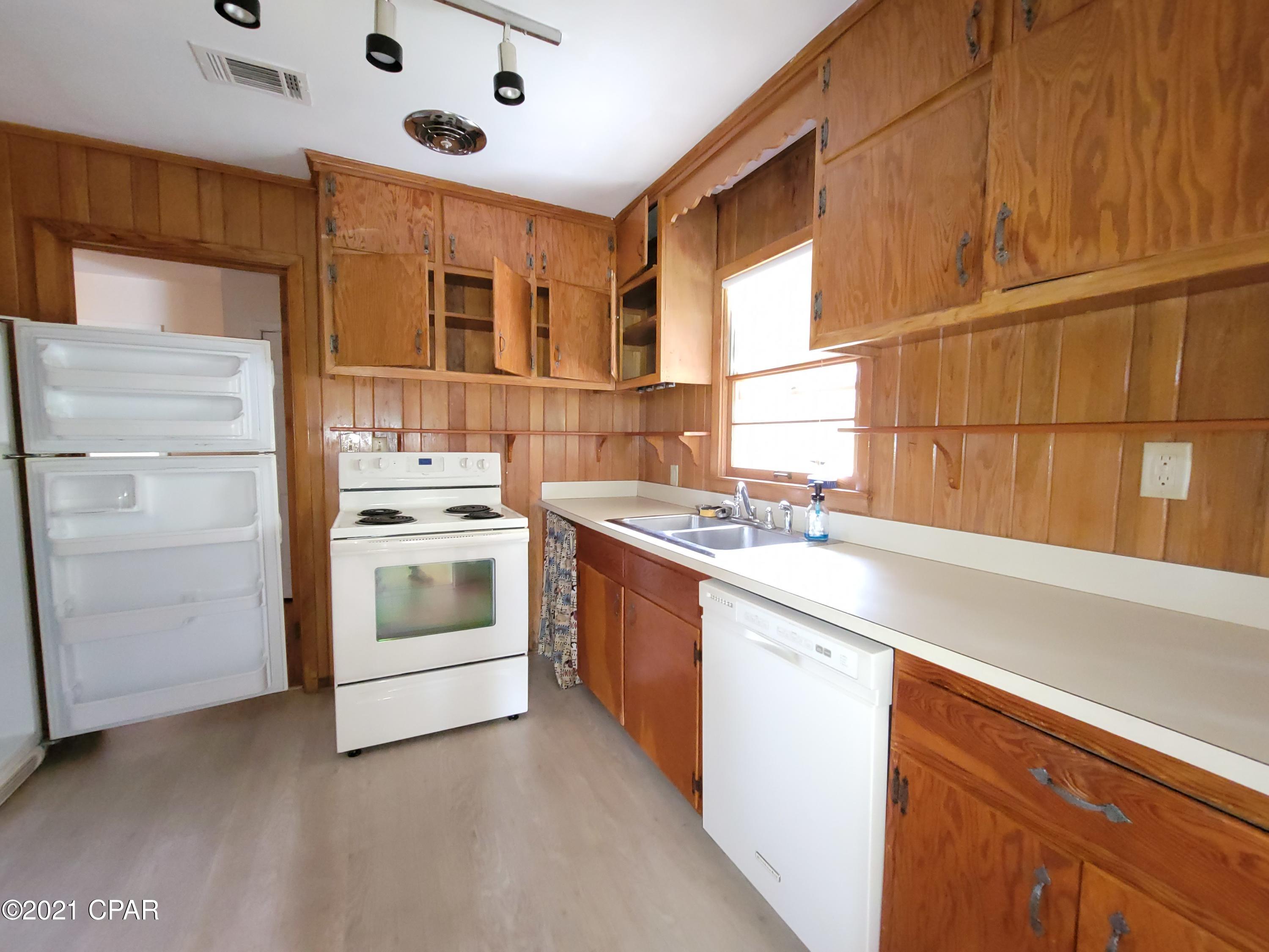 [No Recorded Subdiv] - Residential