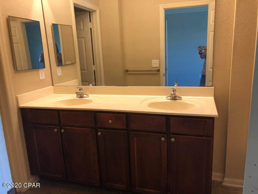 Baldwin Rowe - Residential Lease