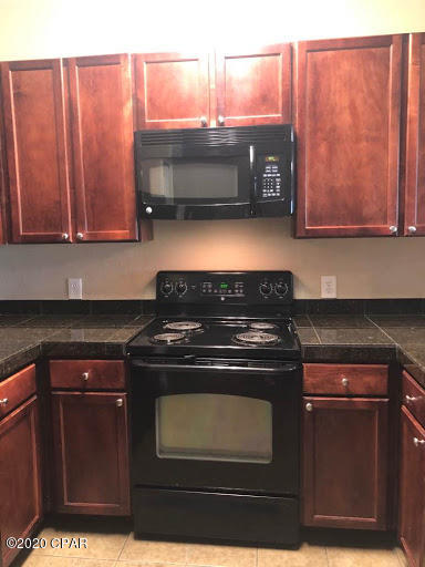 Baldwin Rowe - Residential Lease