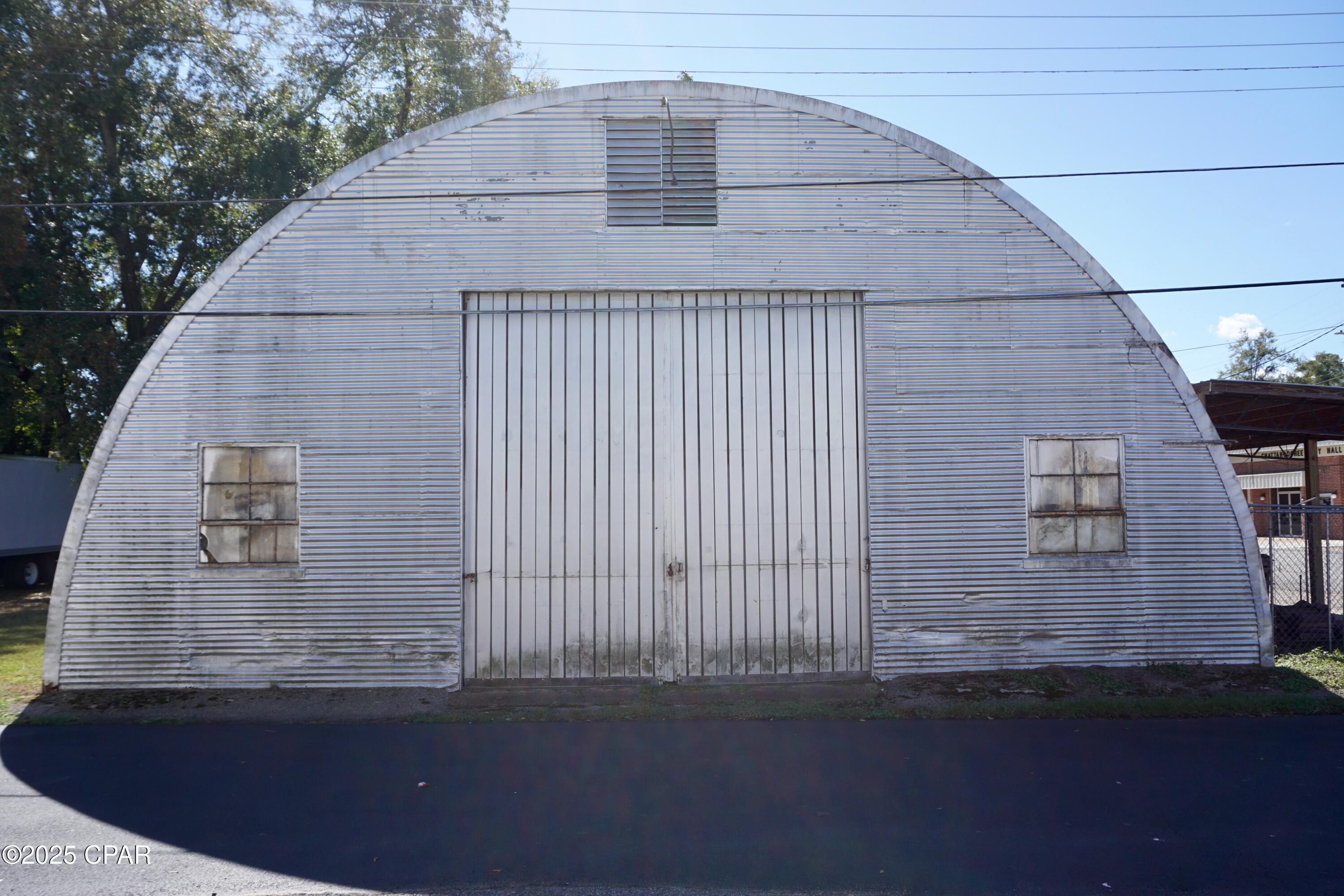 [No Recorded Subdiv] - Commercial Sale