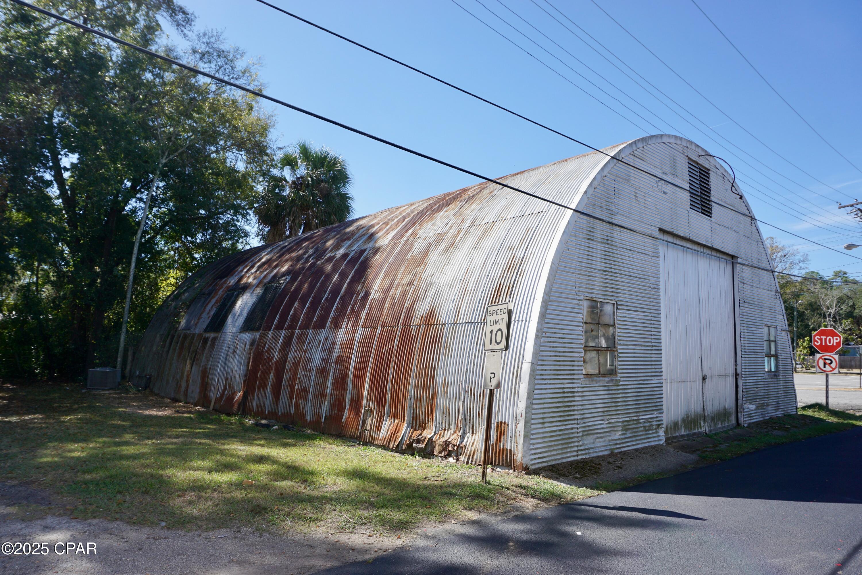 [No Recorded Subdiv] - Commercial Sale