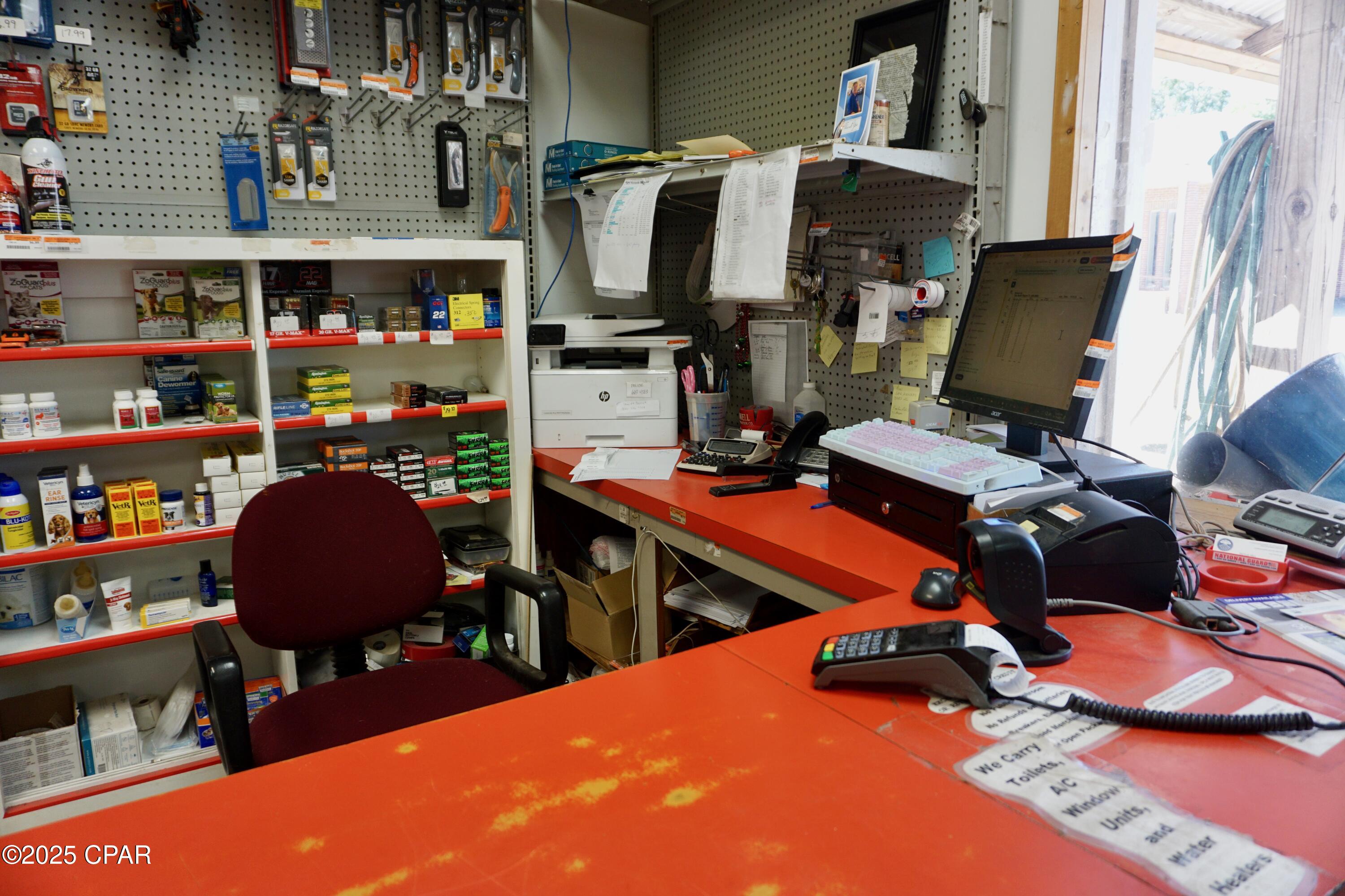 [No Recorded Subdiv] - Commercial Sale