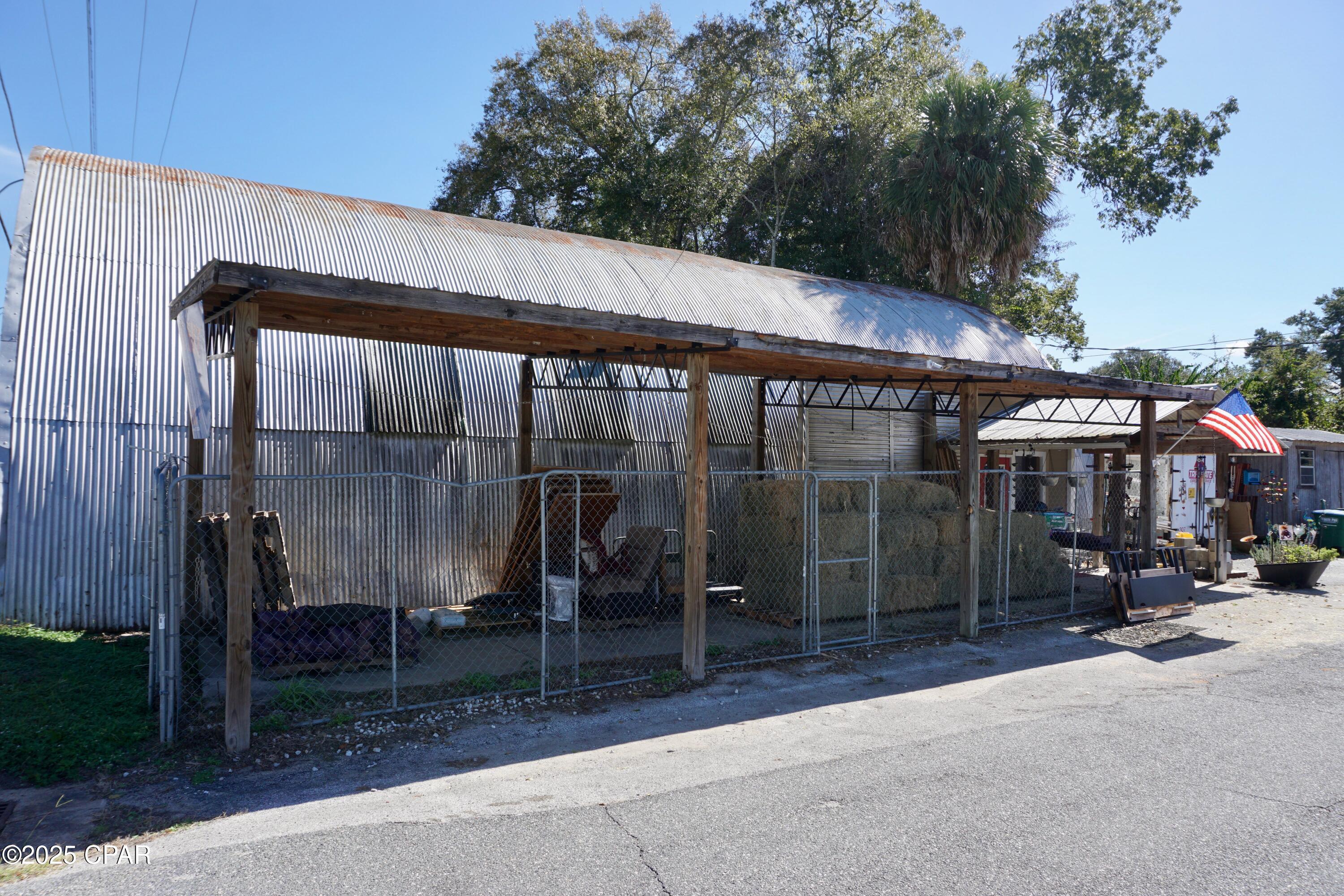 [No Recorded Subdiv] - Commercial Sale