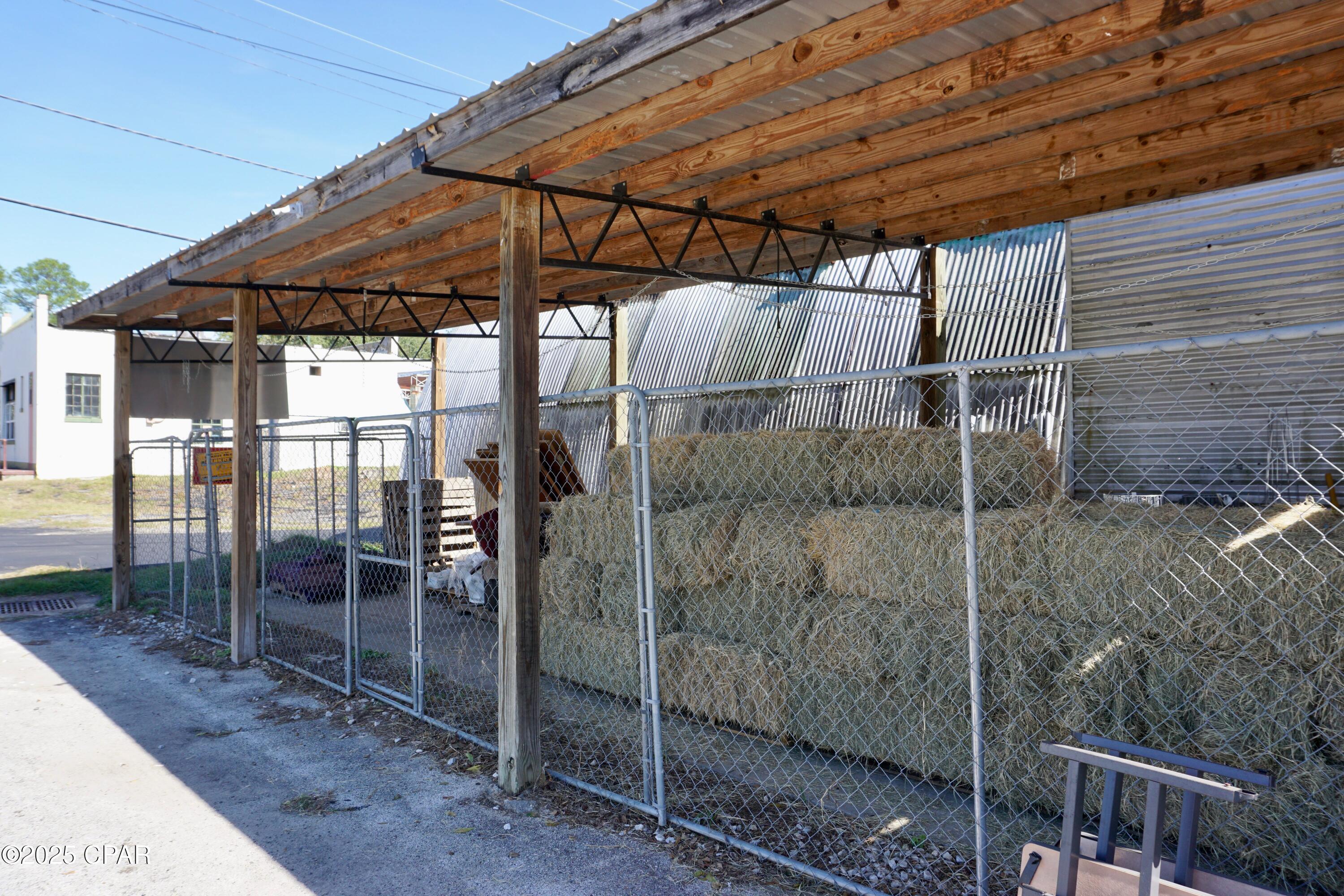 [No Recorded Subdiv] - Commercial Sale