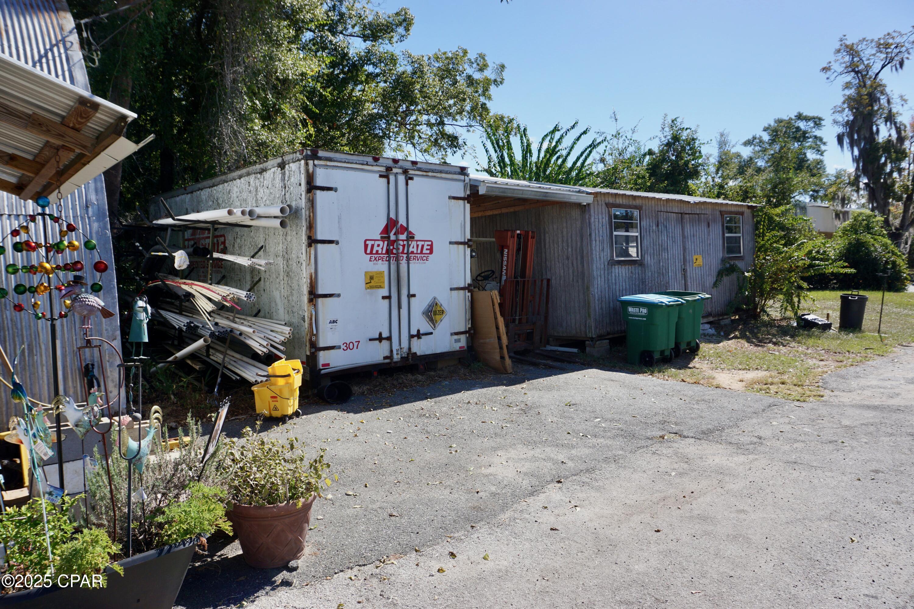 [No Recorded Subdiv] - Commercial Sale