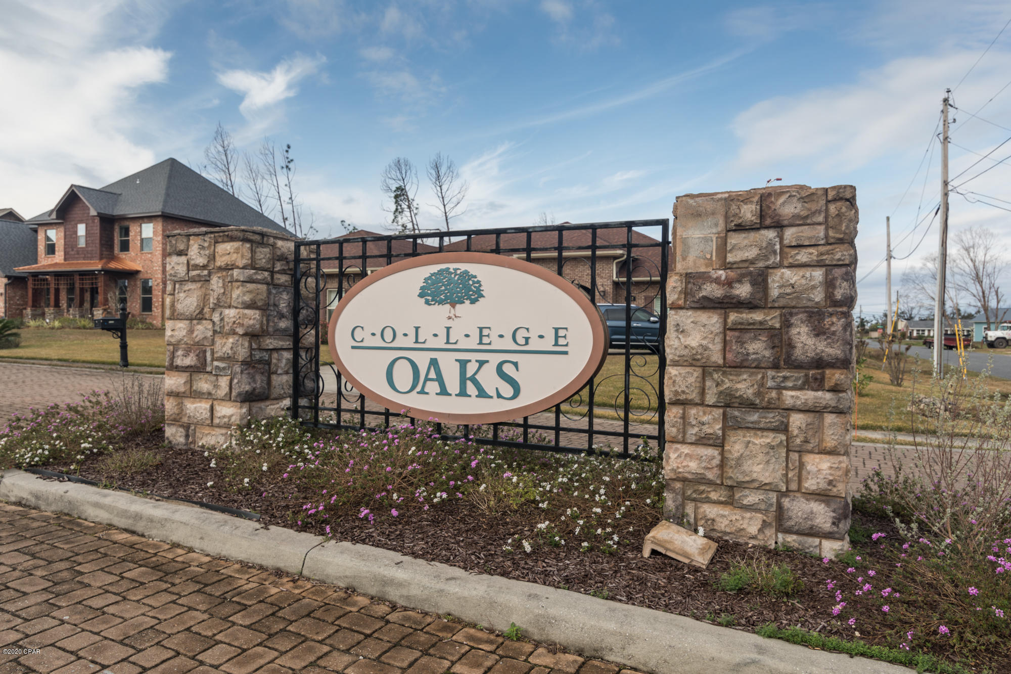 College Oaks - Residential
